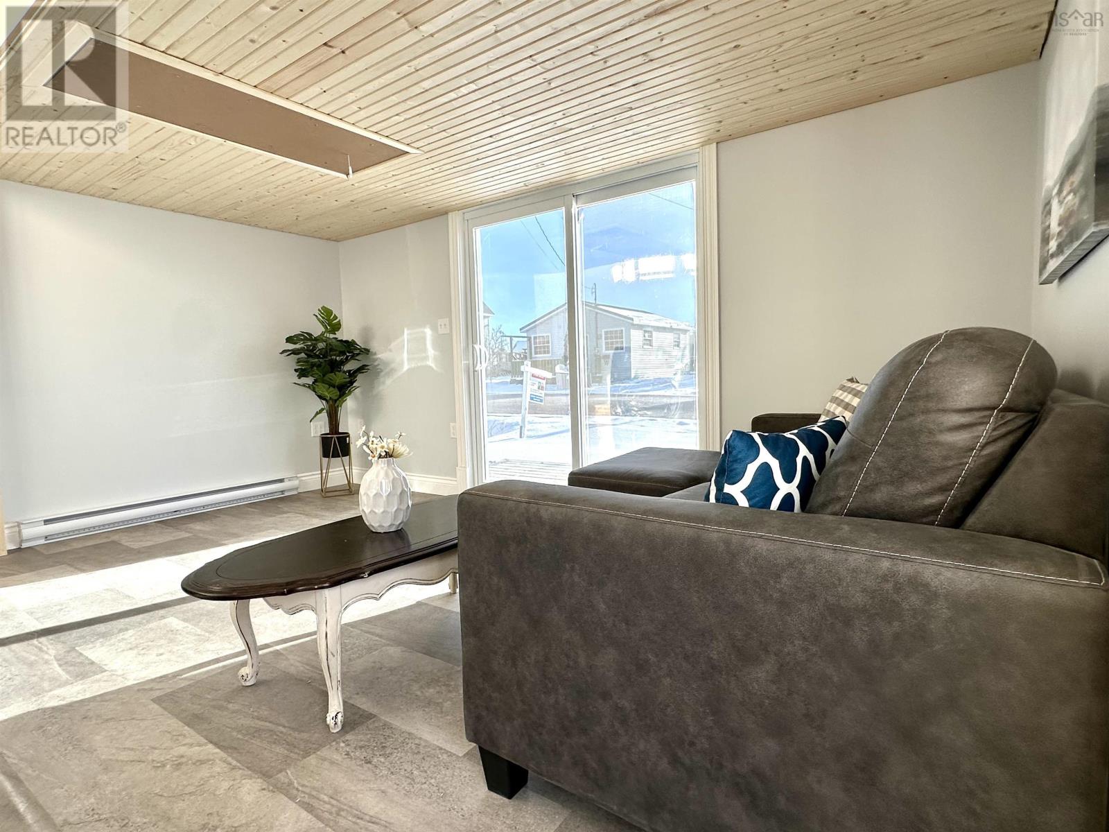 46 Queen Street, Scotchtown, Nova Scotia  B1H 1G2 - Photo 18 - 202501193