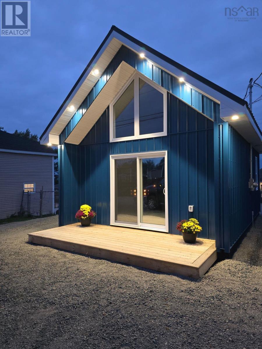 46 Queen Street, Scotchtown, Nova Scotia  B1H 1G2 - Photo 2 - 202501193