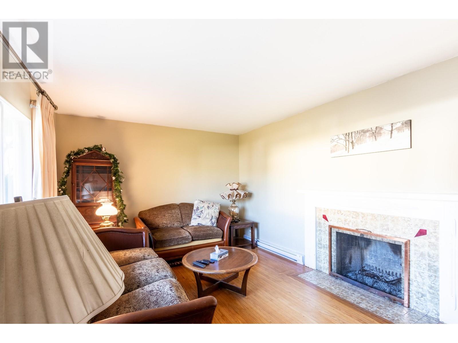 6230 Buchanan Street, Burnaby, British Columbia  V5B 2S5 - Photo 16 - R2957355