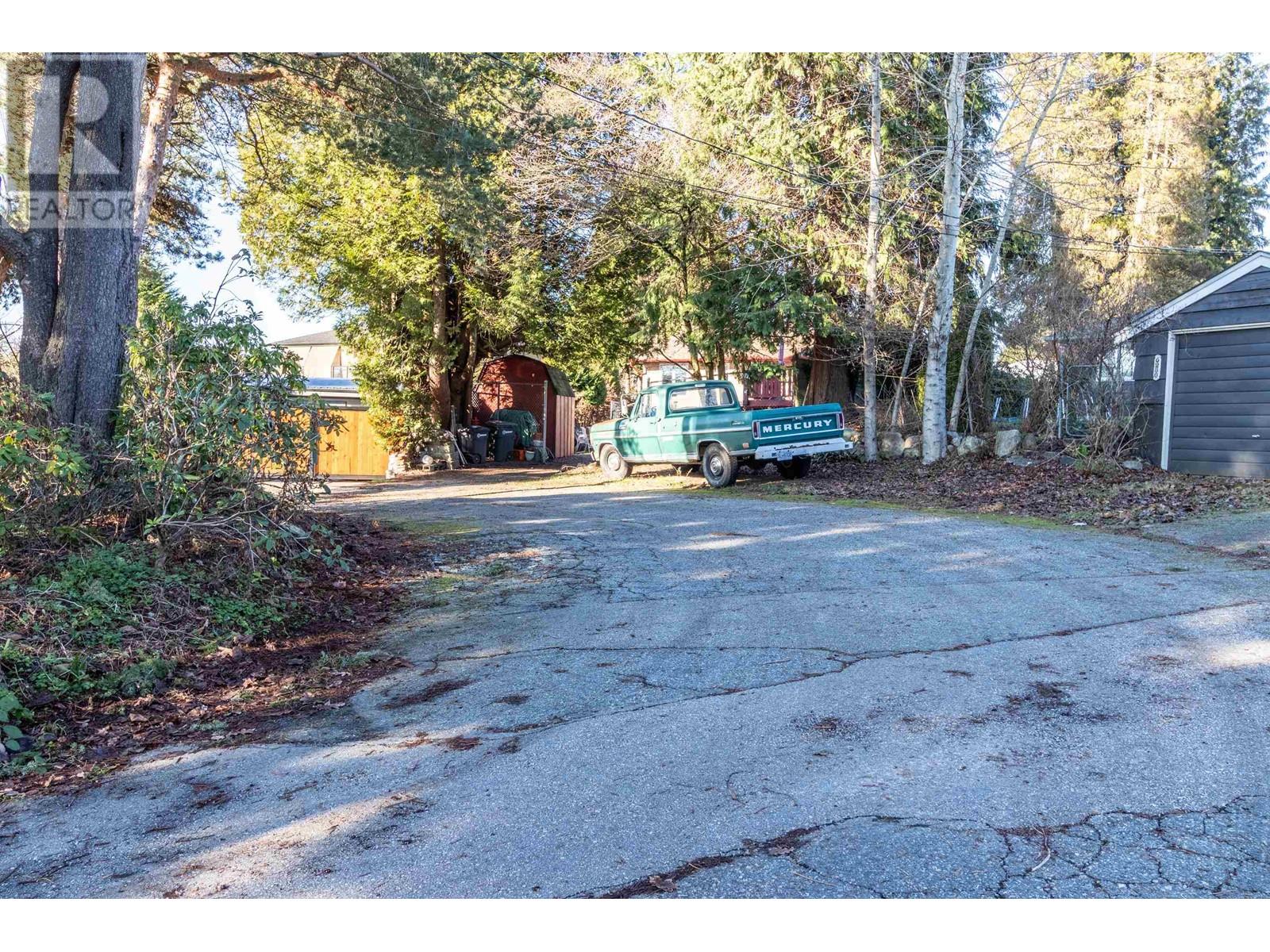 6230 Buchanan Street, Burnaby, British Columbia  V5B 2S5 - Photo 12 - R2957355