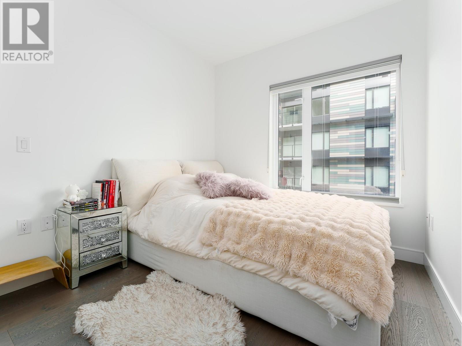 Listing Picture 15 of 29 : 306 477 W 59TH AVENUE, Vancouver / 溫哥華 - 魯藝地產 Yvonne Lu Group - MLS Medallion Club Member