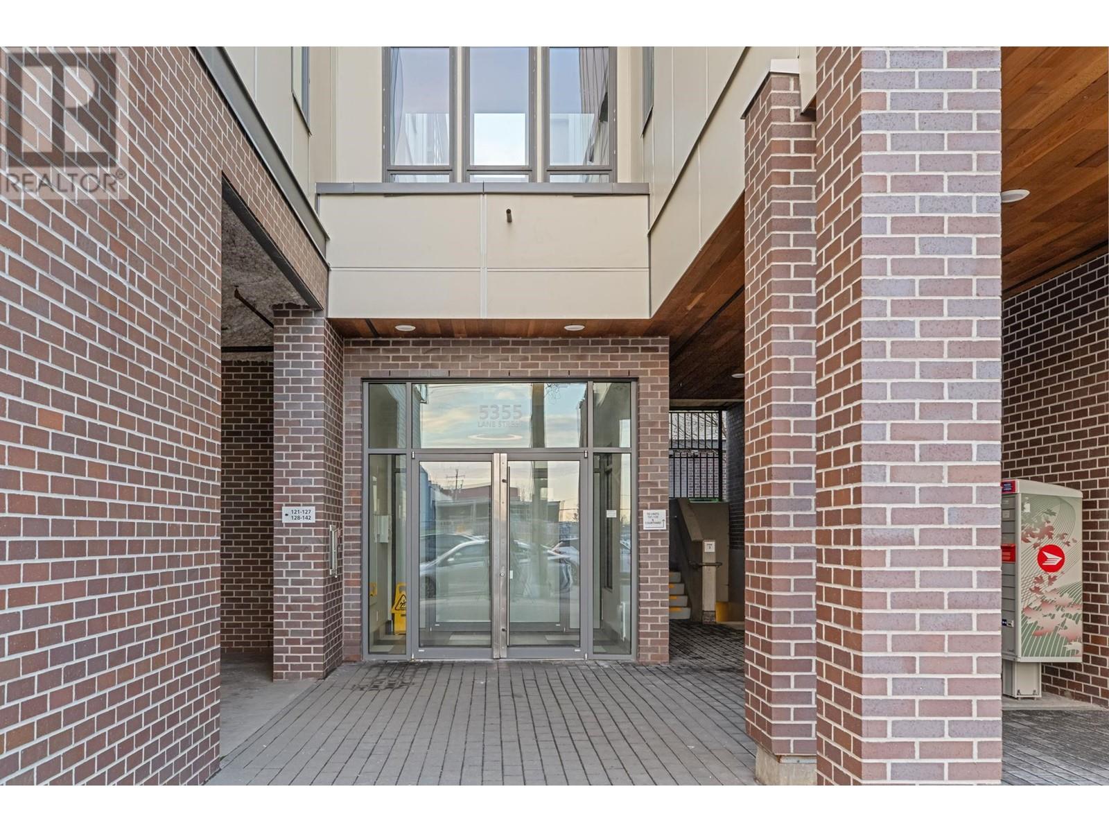 Listing Picture 15 of 15 : PH 51 5355 LANE STREET, Burnaby / 本拿比 - 魯藝地產 Yvonne Lu Group - MLS Medallion Club Member
