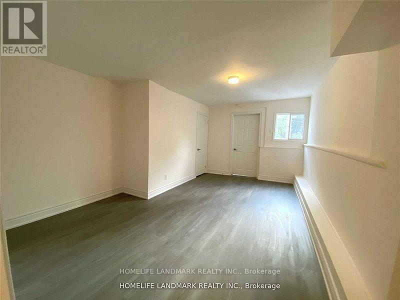 3238 Yonge Street, Toronto (Lawrence Park North), Ontario  M4N 2L4 - Photo 3 - C11931132