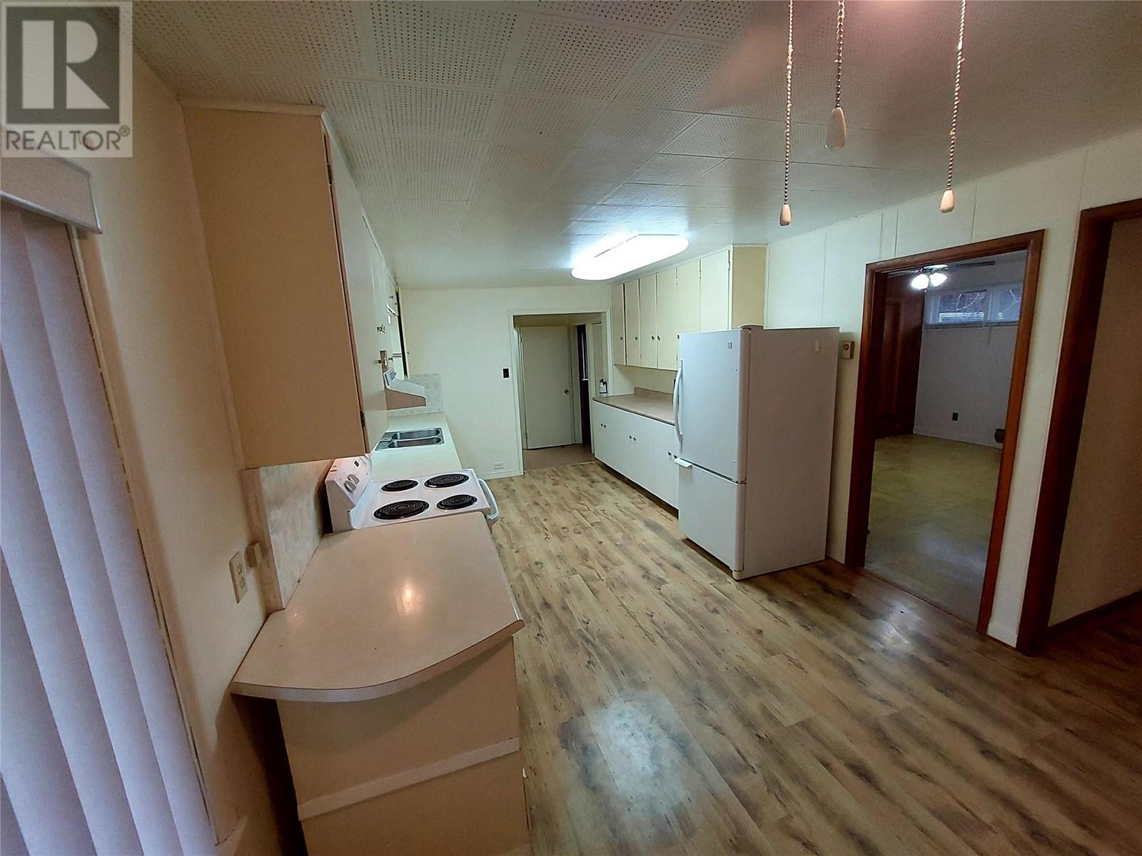 17 7th Avenue, Keremeos, British Columbia V0X 1N3 - Photo 10 - 10328223