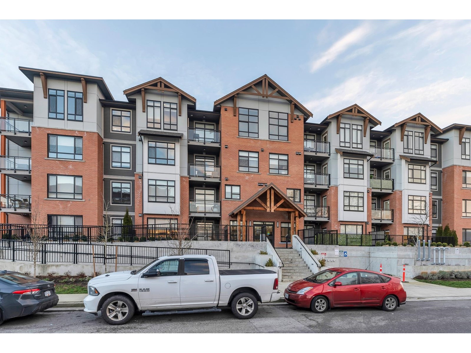 101 19945 BRYDON CRESCENT, langley, British Columbia V3A0P4