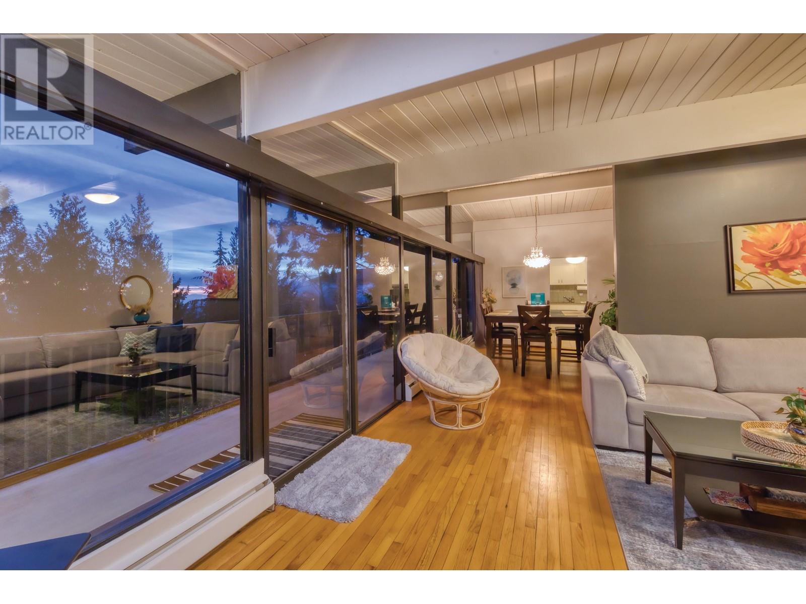 4880 Skyline Drive, North Vancouver, British Columbia  V7R 3J3 - Photo 11 - R2955286