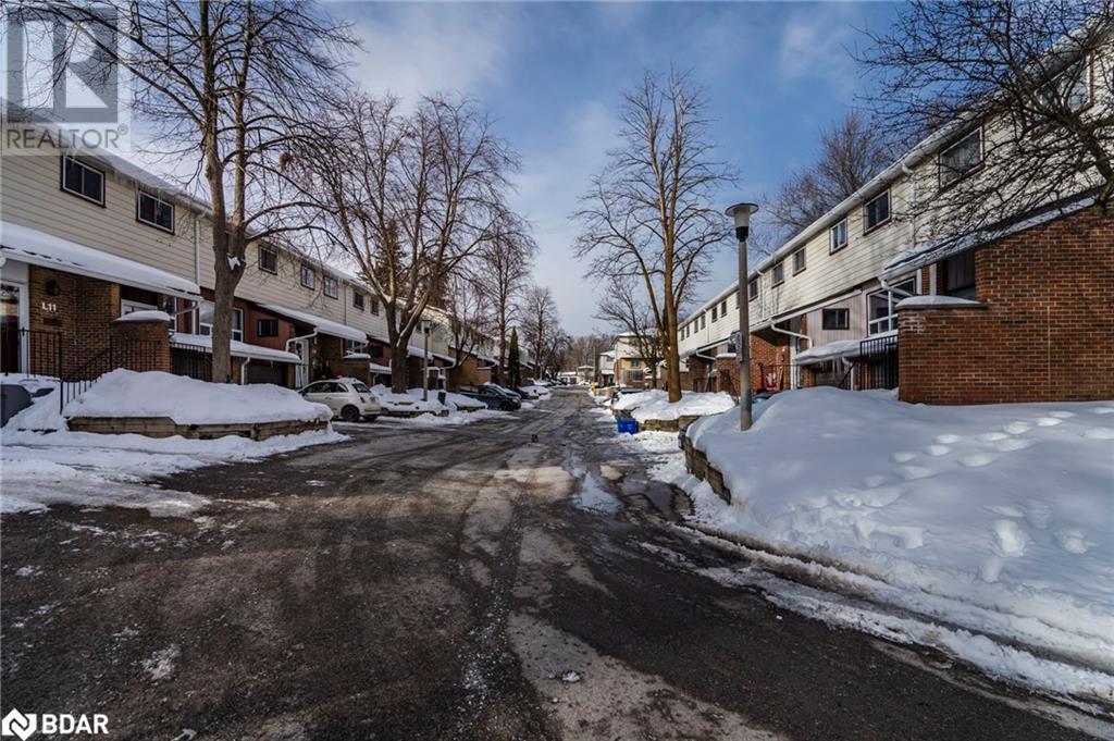 63 Ferris Lane, Barrie, Ontario  L4M 5C4 - Photo 4 - 40691143