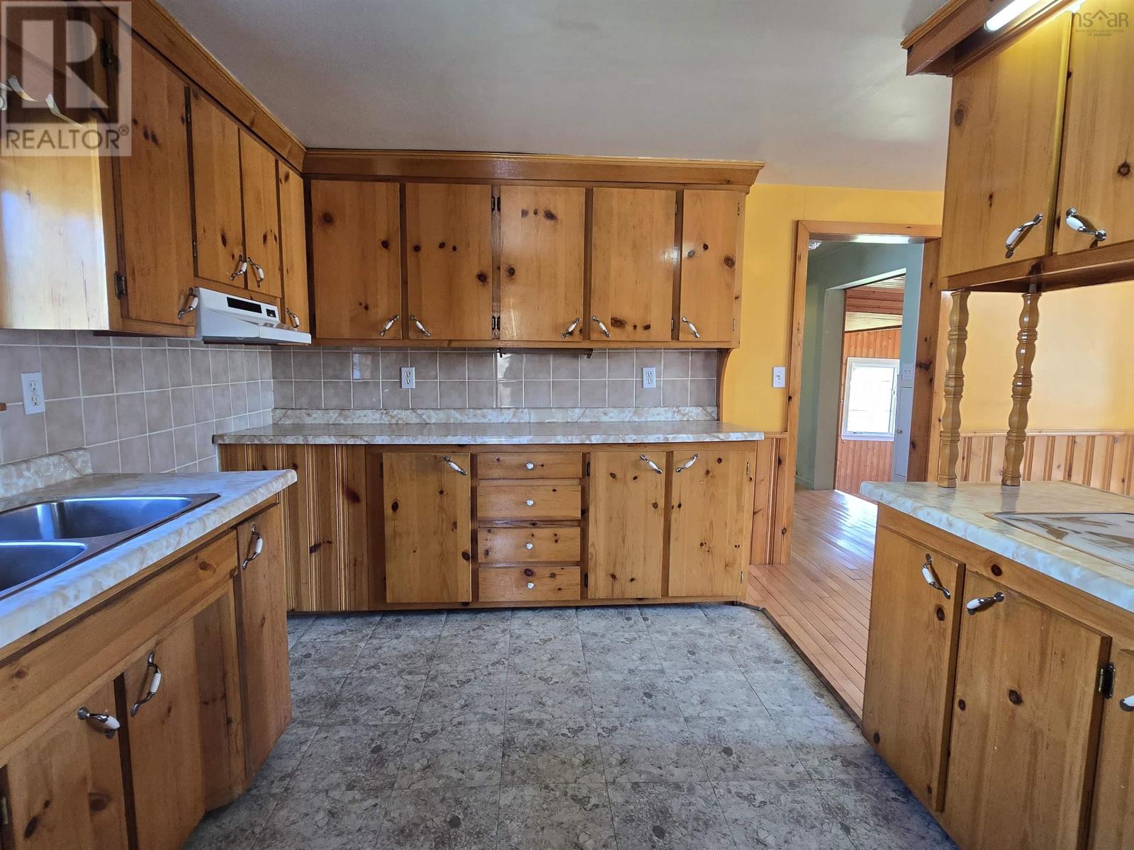 14 Commercial Street, Port Medway, Nova Scotia  B0J 2T0 - Photo 6 - 202501203