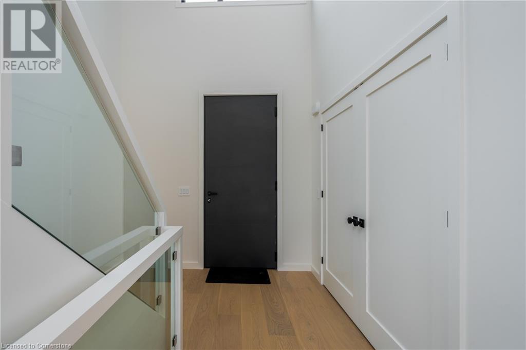 Property at 18 MELVILLE Street image 4