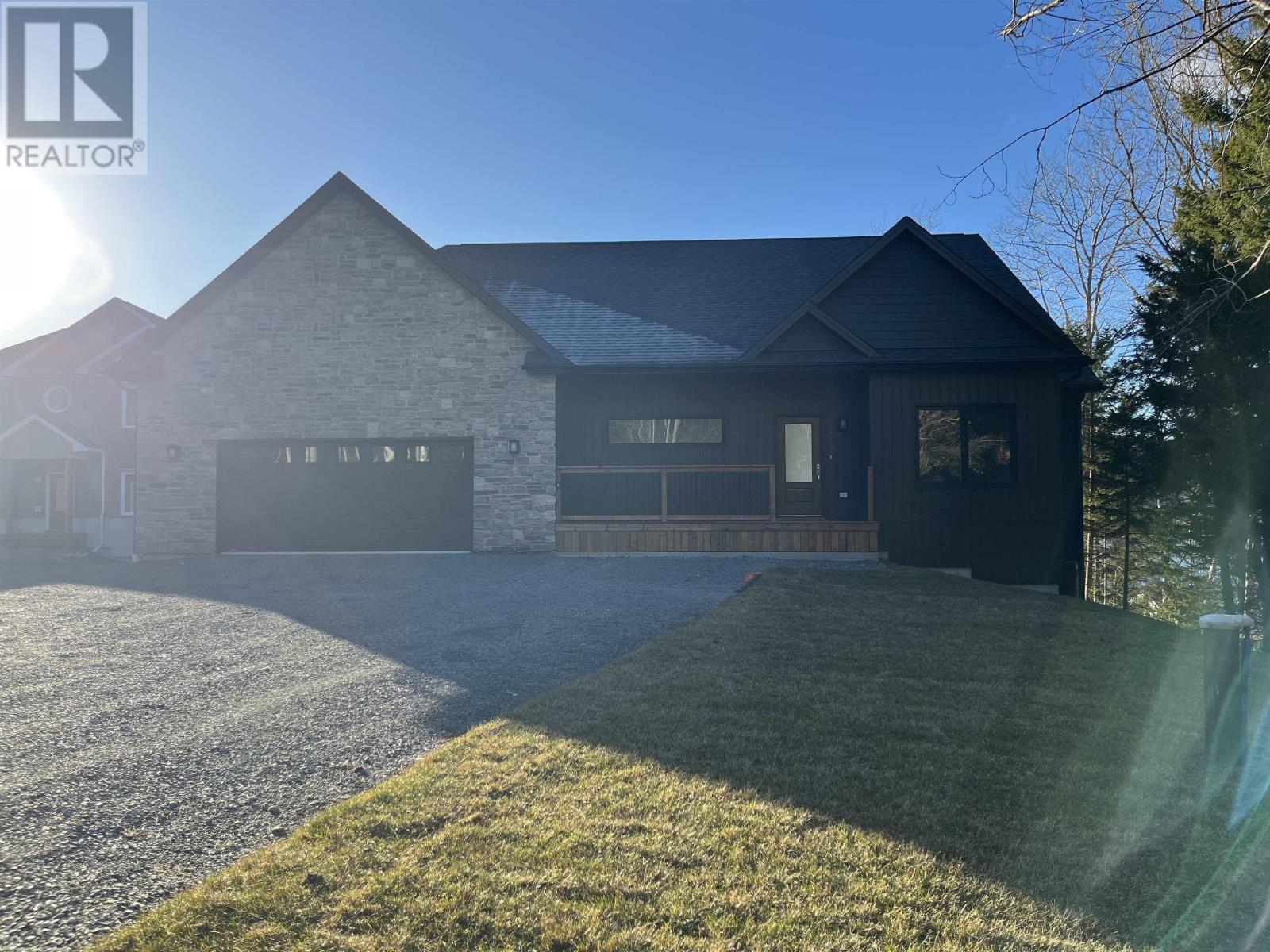 7410 St Margarets Bay Road, Boutiliers Point, Nova Scotia  B3Z 1S6 - Photo 2 - 202501206