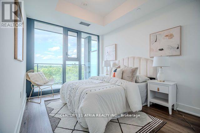 Property at 803 - 250 LAWRENCE AVENUE W image 2