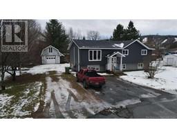 22 Robinson Street, saint-jacques, New Brunswick