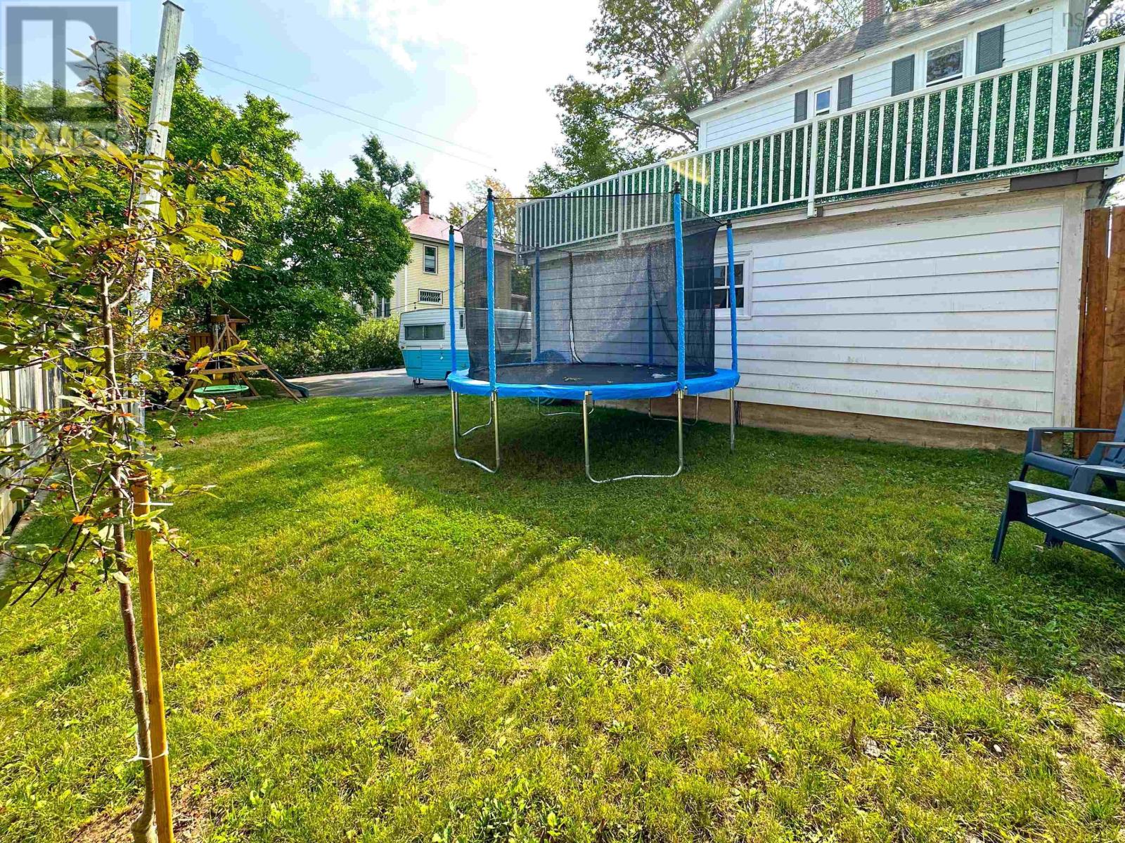 20 Queen Street, Bridgewater, Nova Scotia  B4V 1P2 - Photo 11 - 202422239