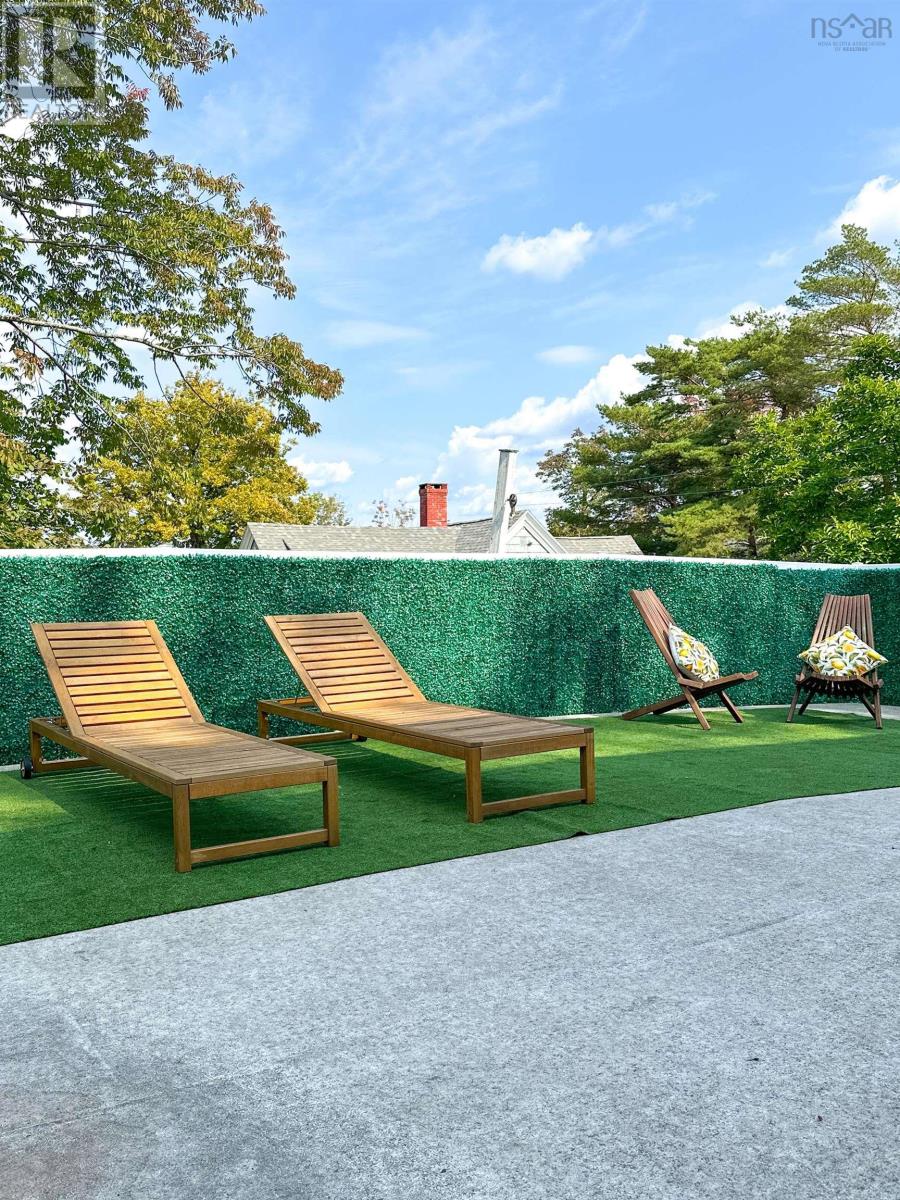 20 Queen Street, Bridgewater, Nova Scotia  B4V 1P2 - Photo 14 - 202422239