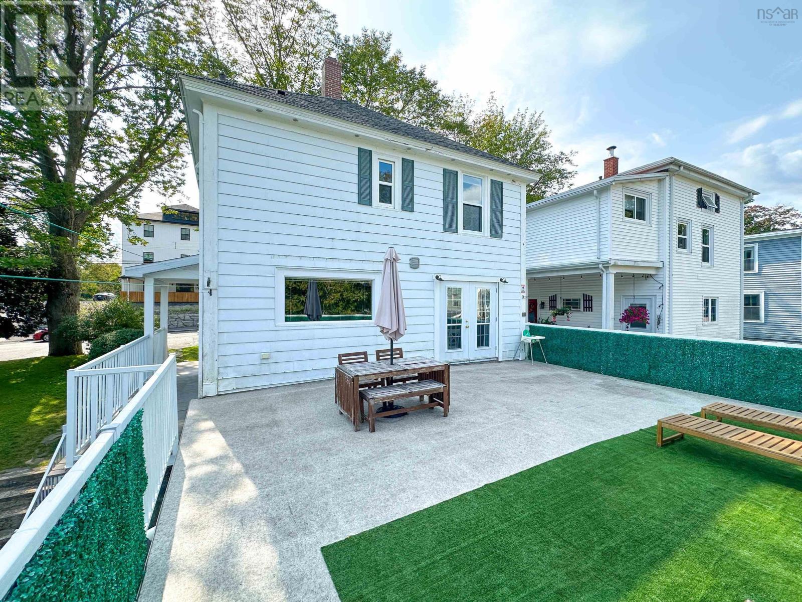 20 Queen Street, Bridgewater, Nova Scotia  B4V 1P2 - Photo 15 - 202422239