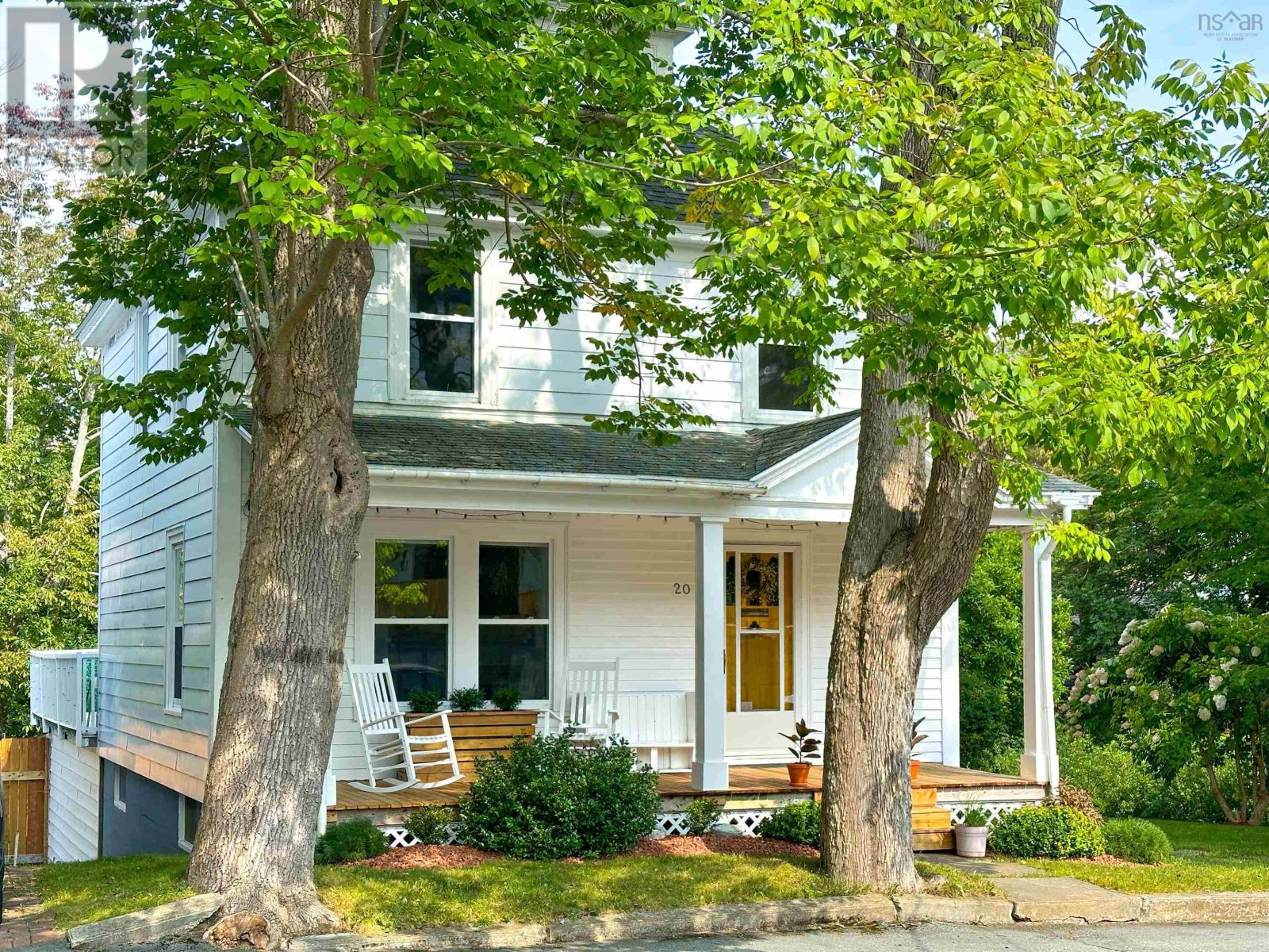 20 Queen Street, Bridgewater, Nova Scotia  B4V 1P2 - Photo 39 - 202422239