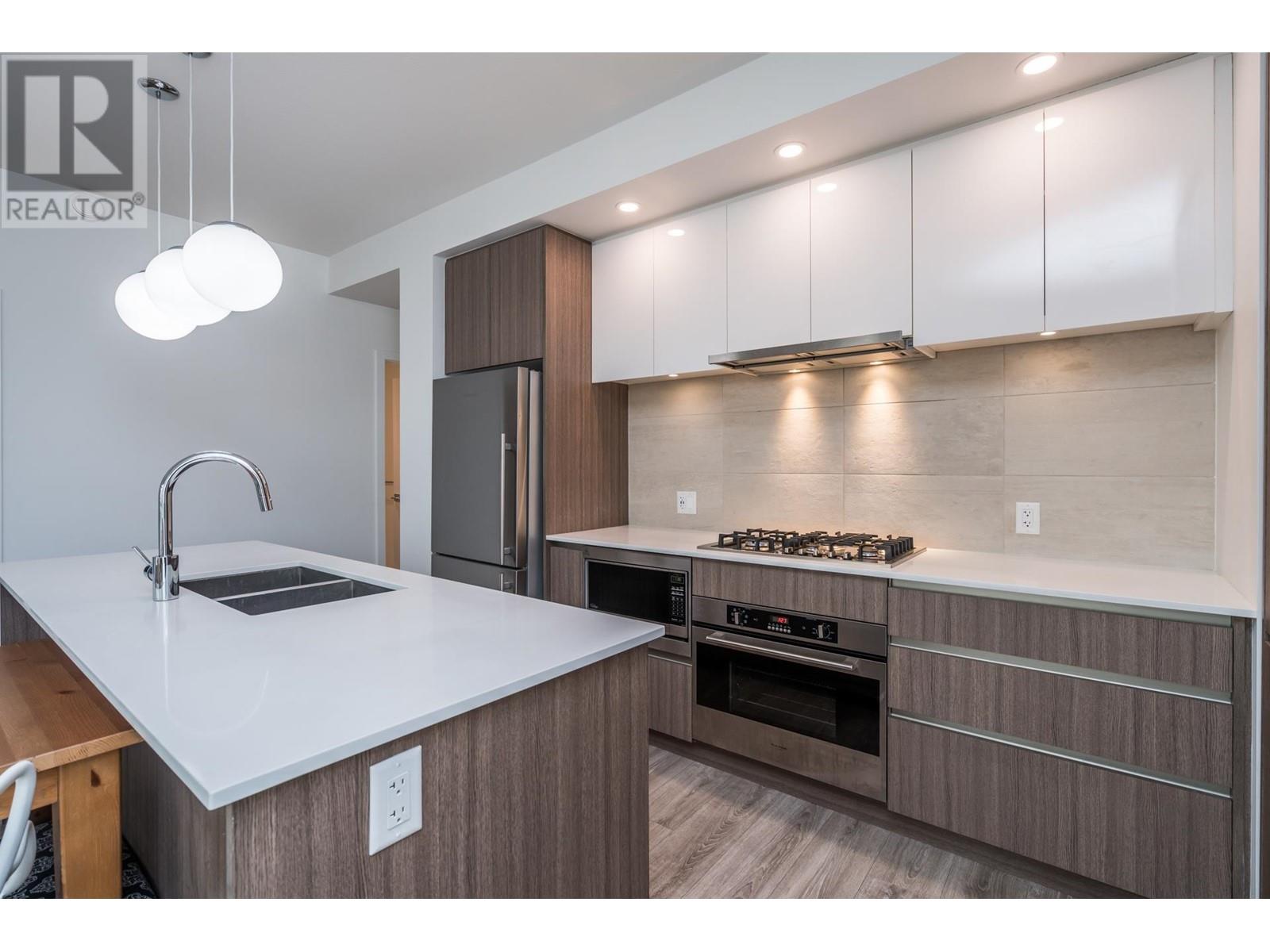 409 516 Foster Avenue, Coquitlam, British Columbia  V3J 0H8 - Photo 3 - R2957804