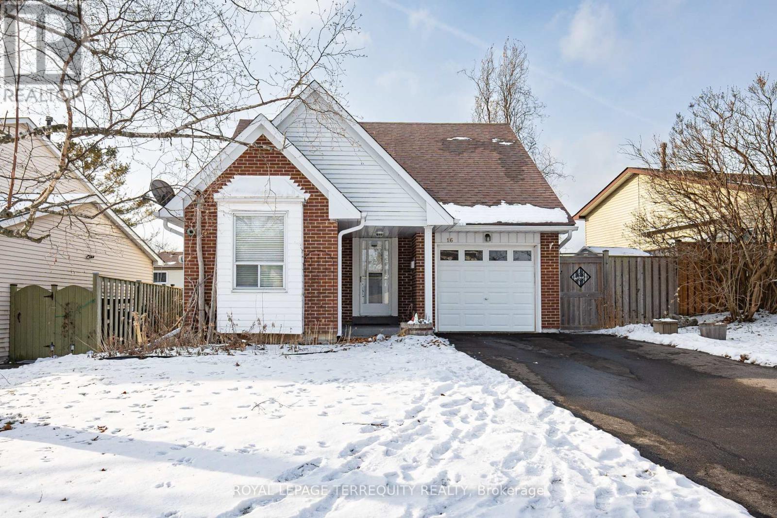 16 BANNER CRESCENT, Ajax, Ontario