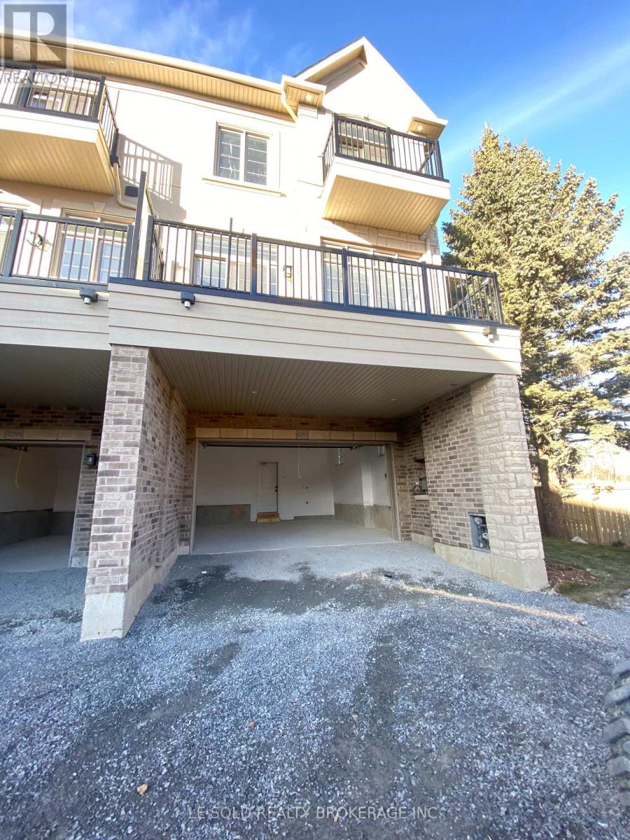 Upper - 4291 Major Mackenzie Drive E, Markham, Ontario  L6C 3L5 - Photo 2 - N11931526