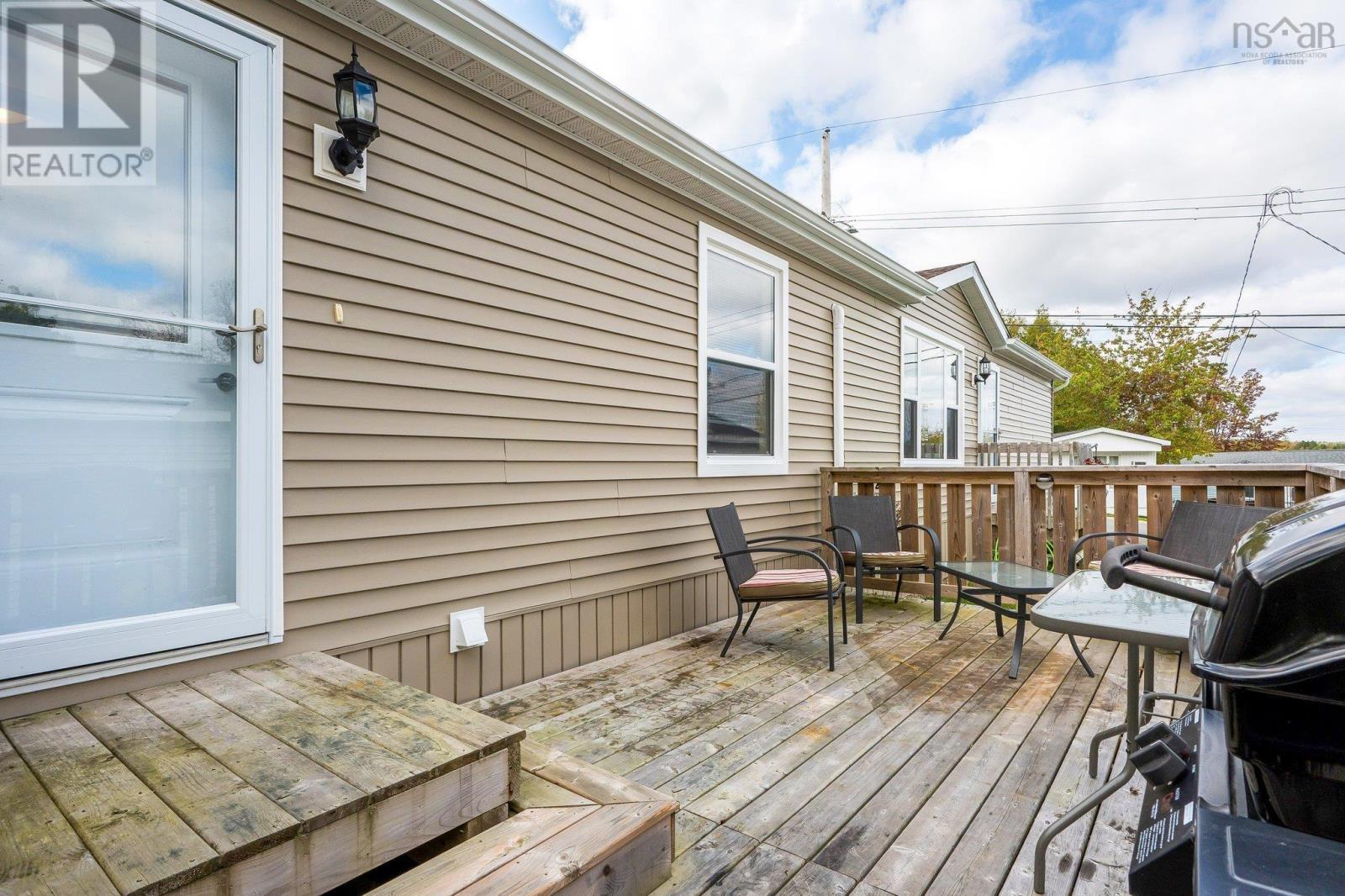 1188 Susan Drive, Beaver Bank, Nova Scotia  B4E 1P1 - Photo 27 - 202501232