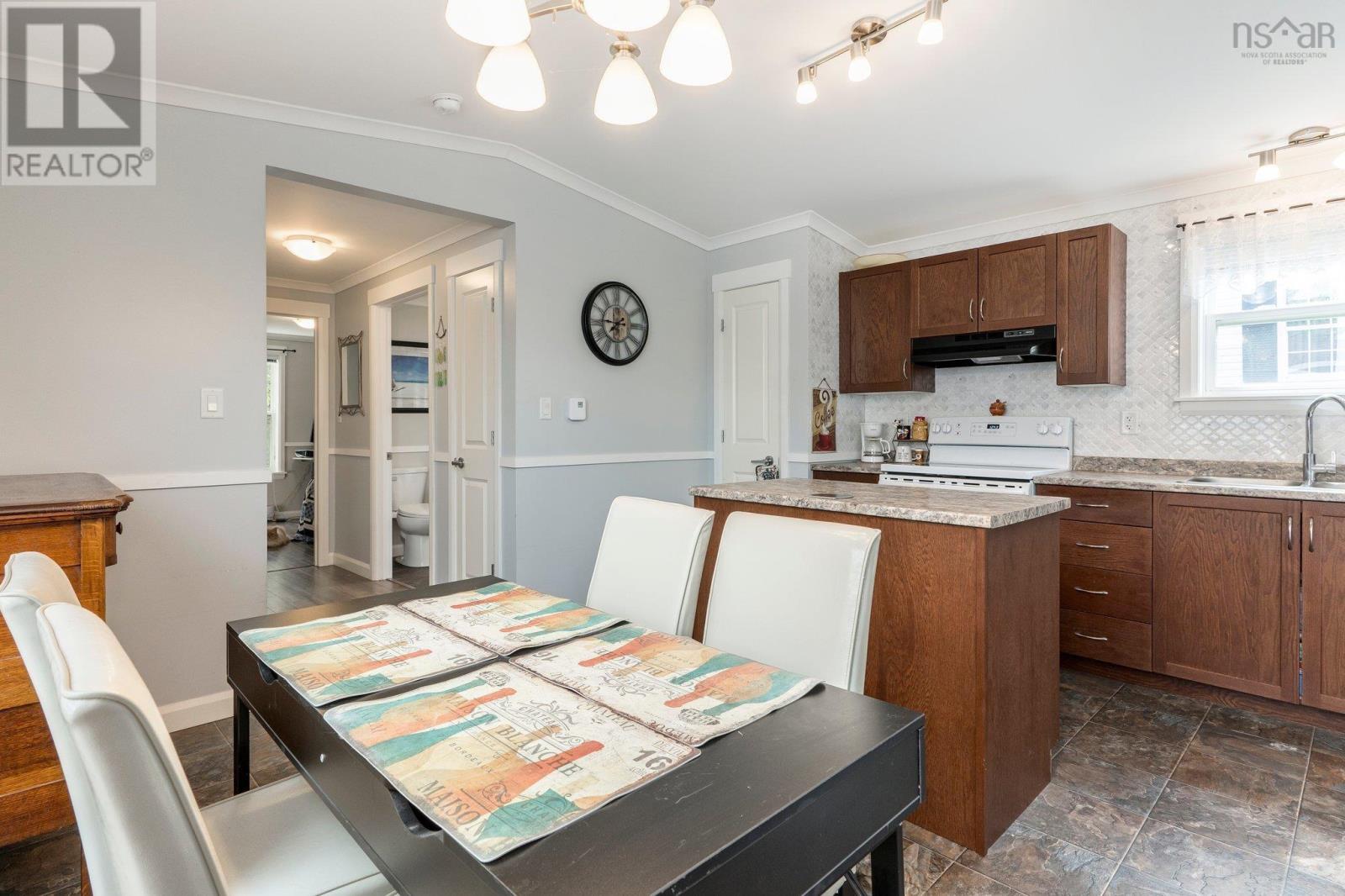 1188 Susan Drive, Beaver Bank, Nova Scotia  B4E 1P1 - Photo 8 - 202501232