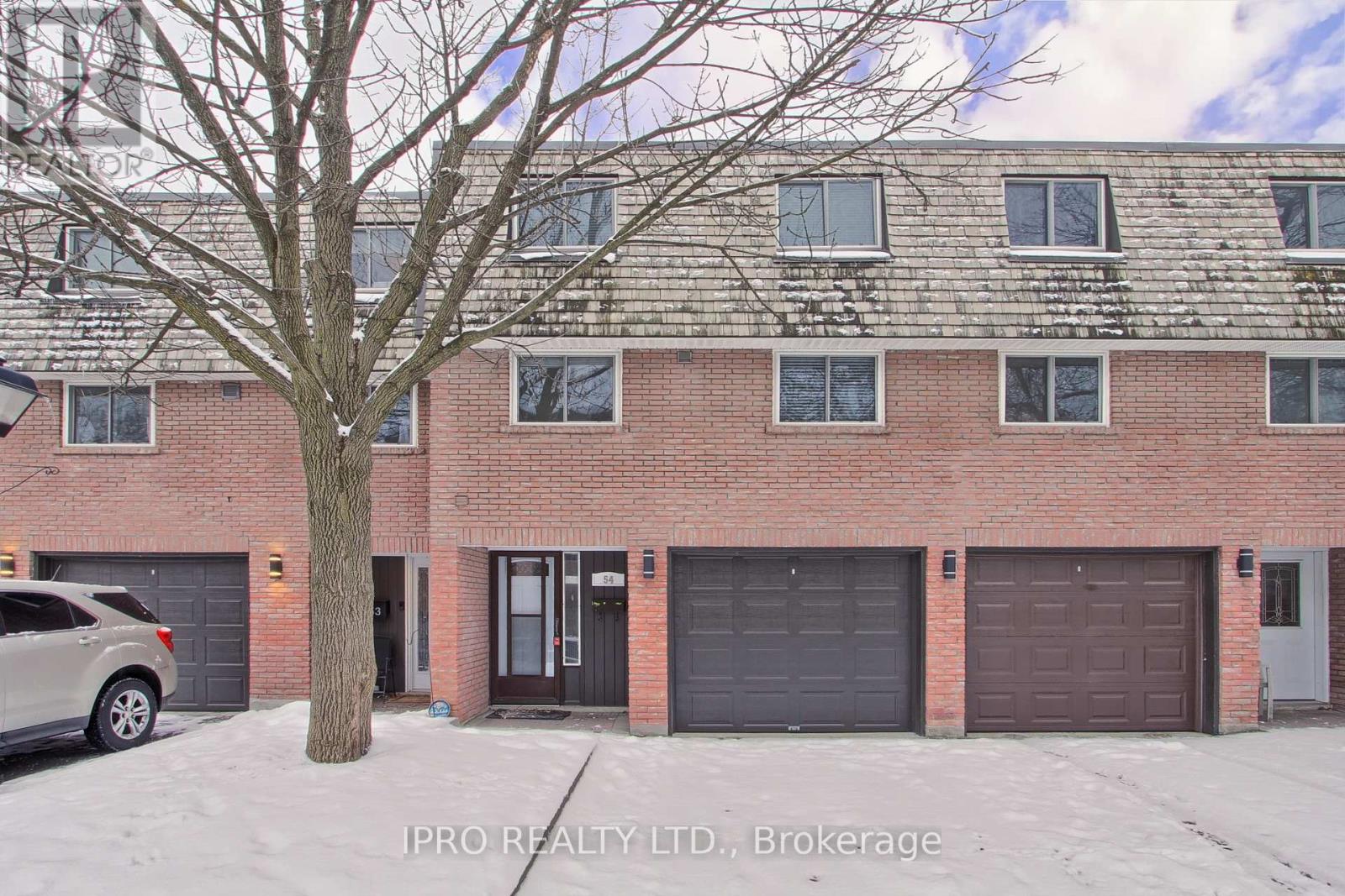 54 - 2145 Sherobee Road, Mississauga, Ontario  L5A 3G8 - Photo 1 - W11246932