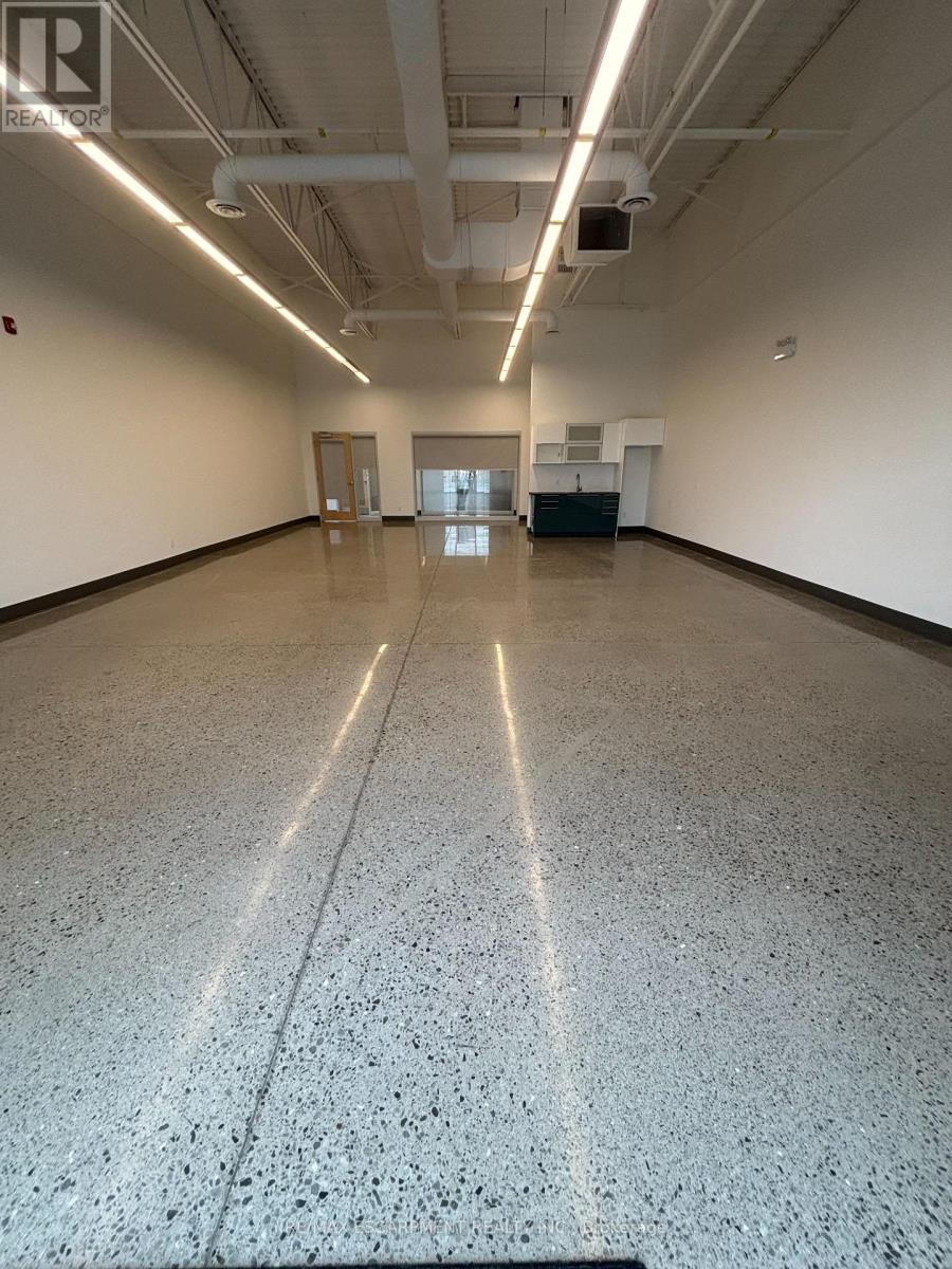 7 - 3325 Harvester Road, Burlington (Industrial Burlington), Ontario  L7N 3N2 - Photo 2 - W11931554