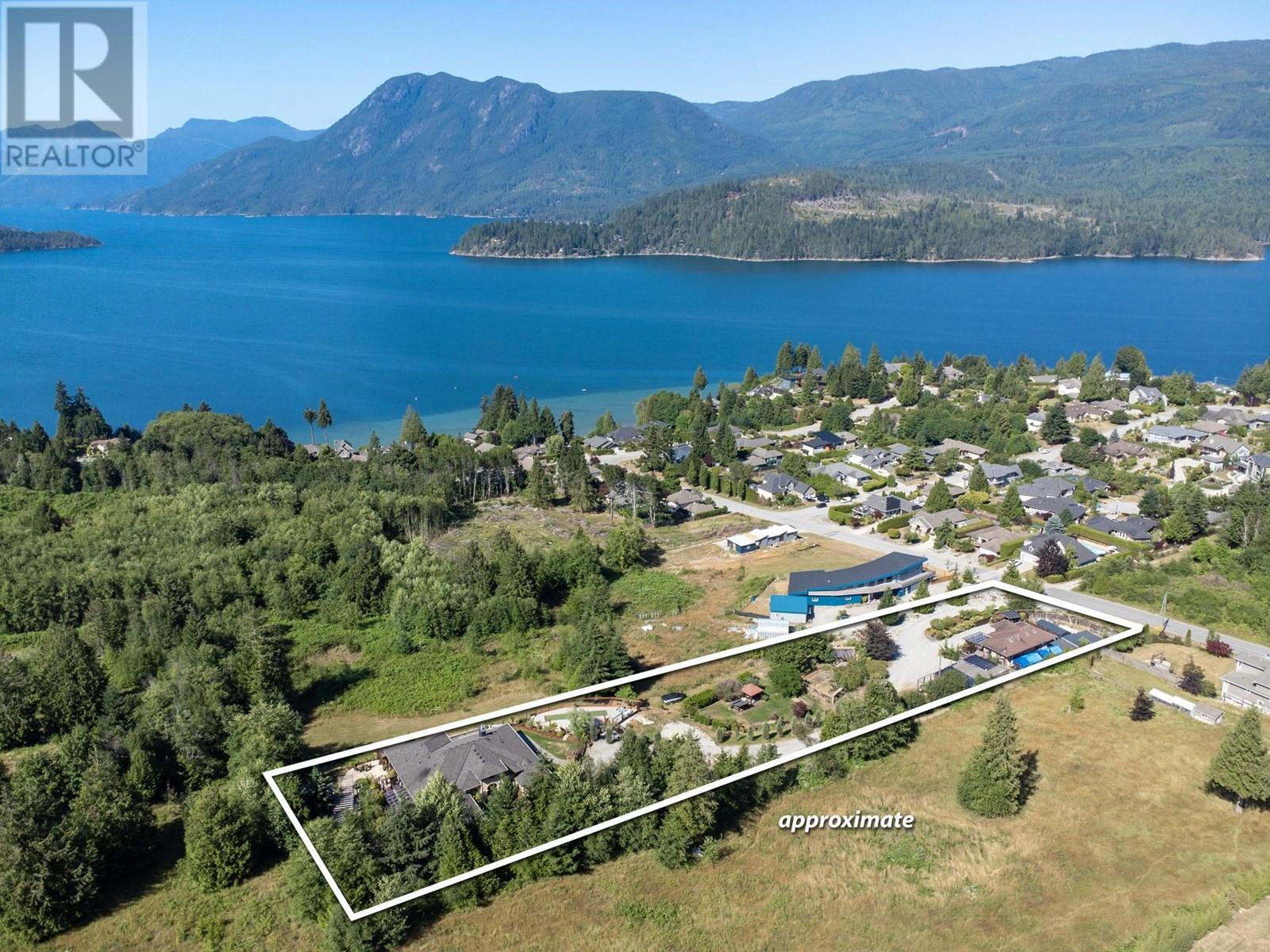 6391&93 SANDPIPER ROAD, sechelt, British Columbia V7Z0L1