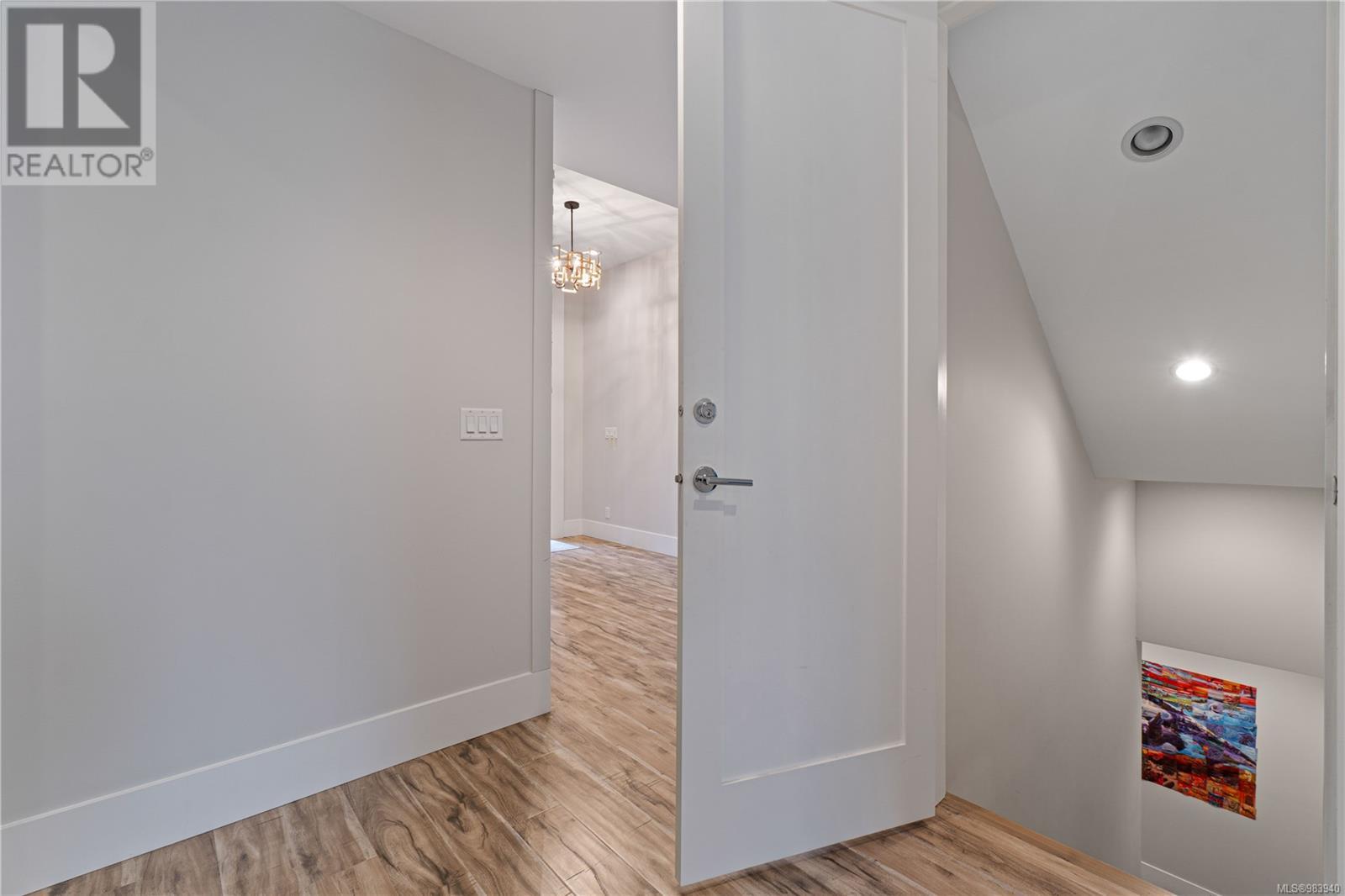 Property at 6259 Icarus Dr image 3