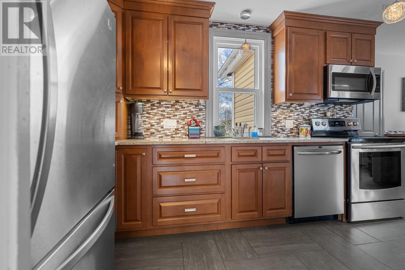 1637 North Main Street, Westville, Nova Scotia  B0K 2A0 - Photo 12 - 202501128