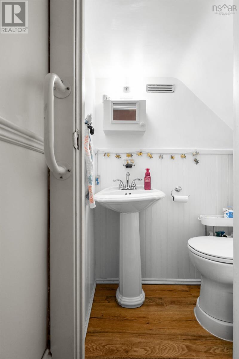 1637 North Main Street, Westville, Nova Scotia  B0K 2A0 - Photo 20 - 202501128