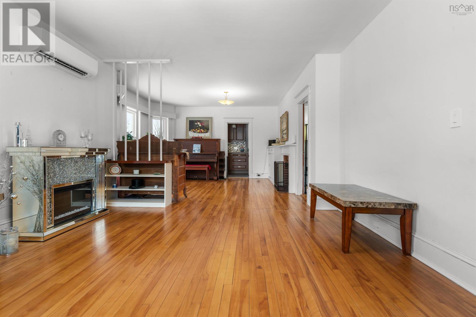 1637 North Main Street, Westville, Nova Scotia  B0K 2A0 - Photo 6 - 202501128