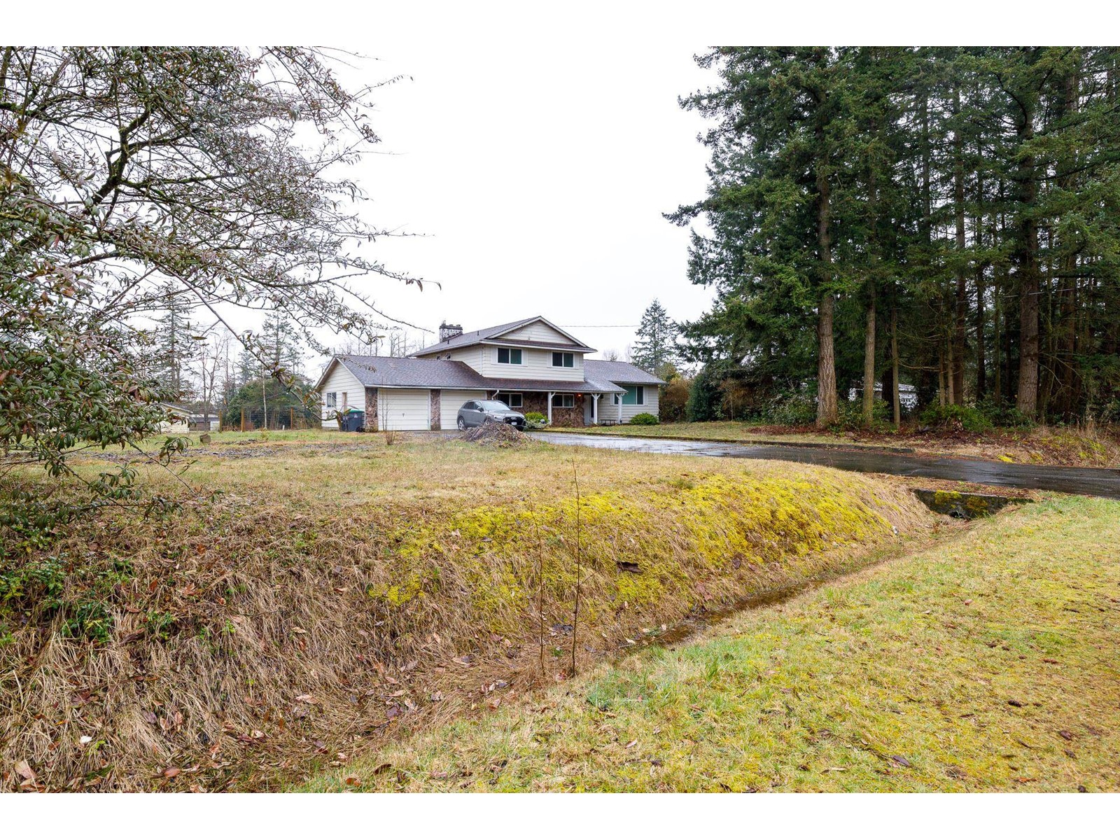 Property at 16930 23 AVENUE image 2