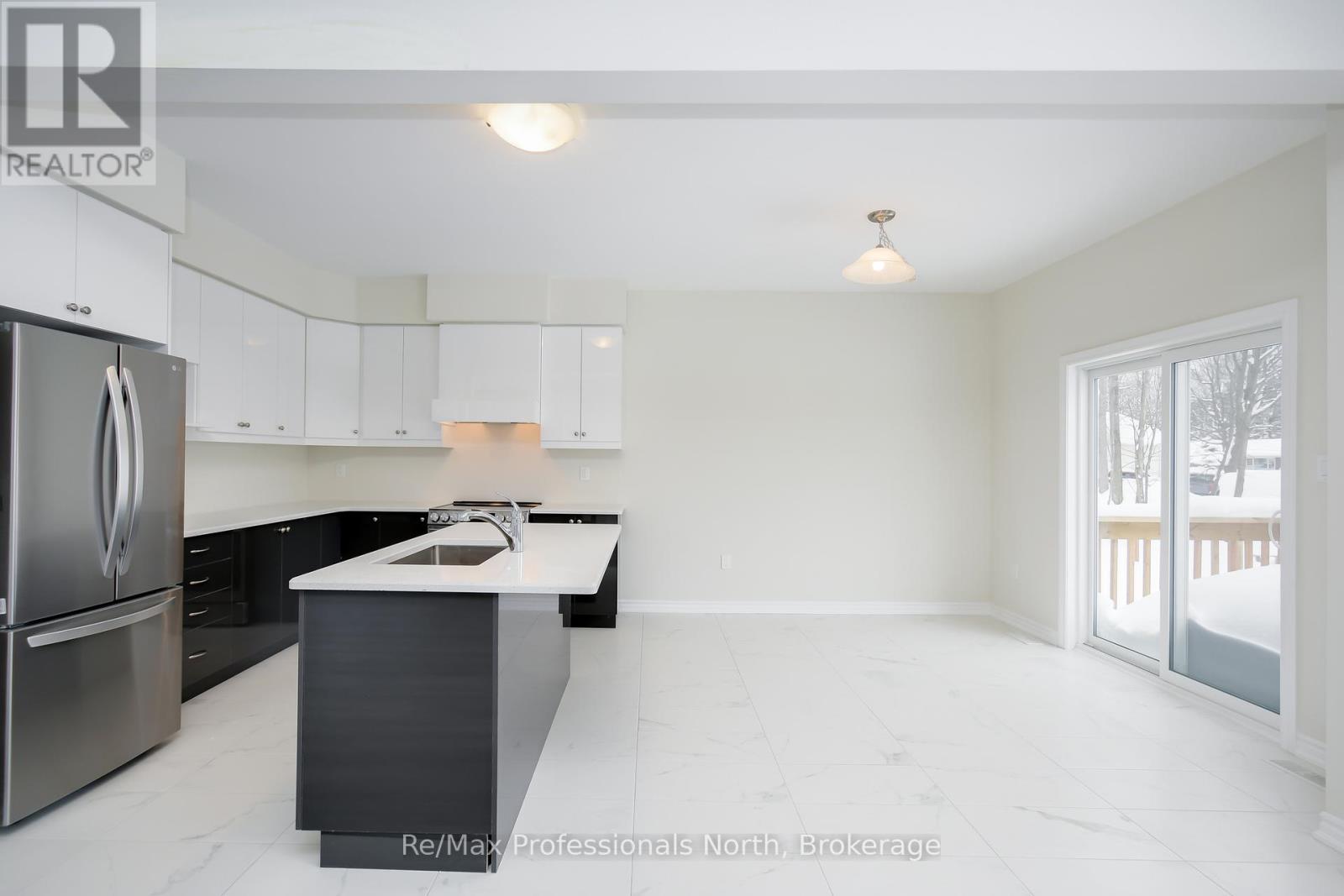 335 Beechwood Forest Lane, Gravenhurst, Ontario  P1P 0H8 - Photo 9 - X11931893