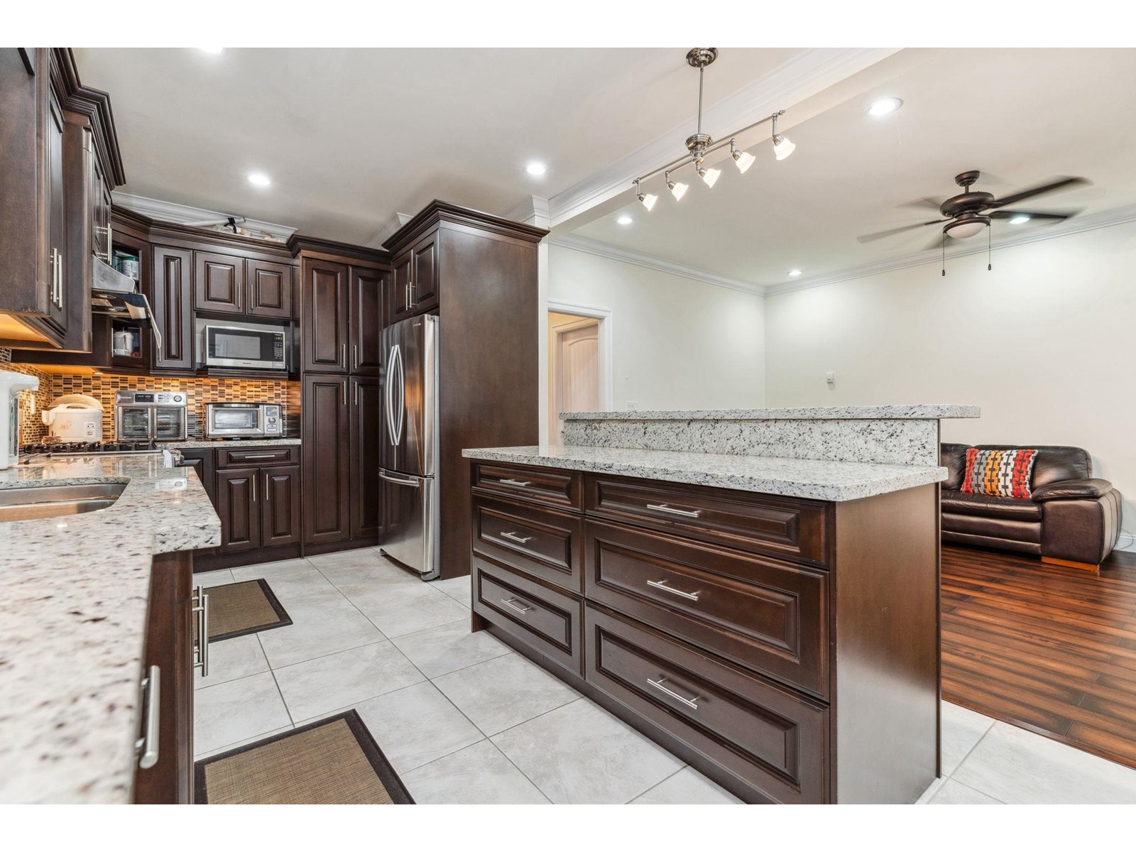 14193 Melrose Drive, Surrey, British Columbia  V3R 5R3 - Photo 10 - R2957835