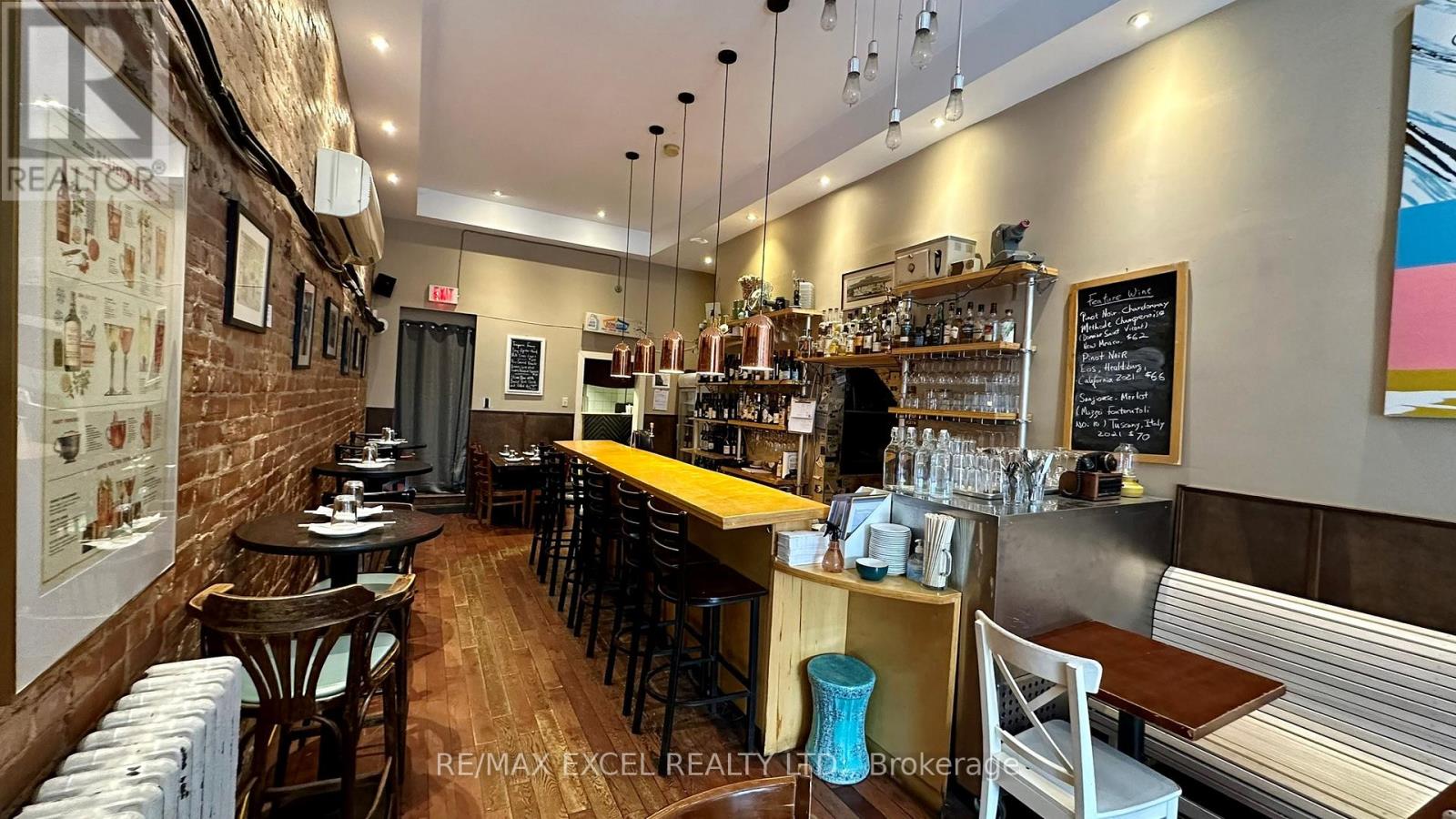 Property at 207 OSSINGTON AVENUE image 1