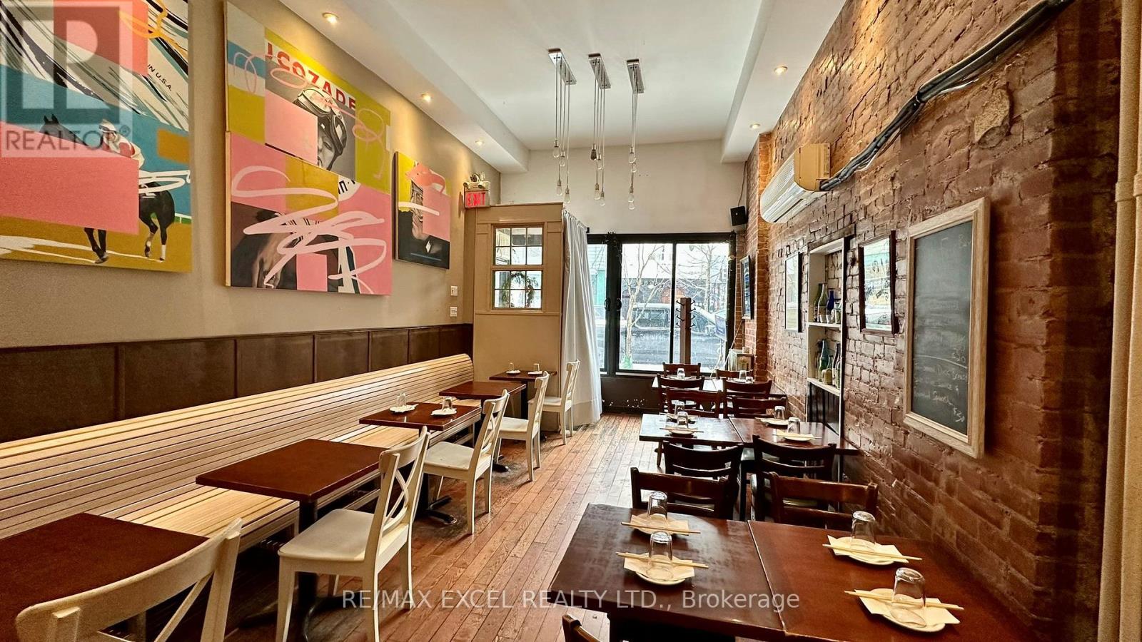 Property at 207 OSSINGTON AVENUE image 2