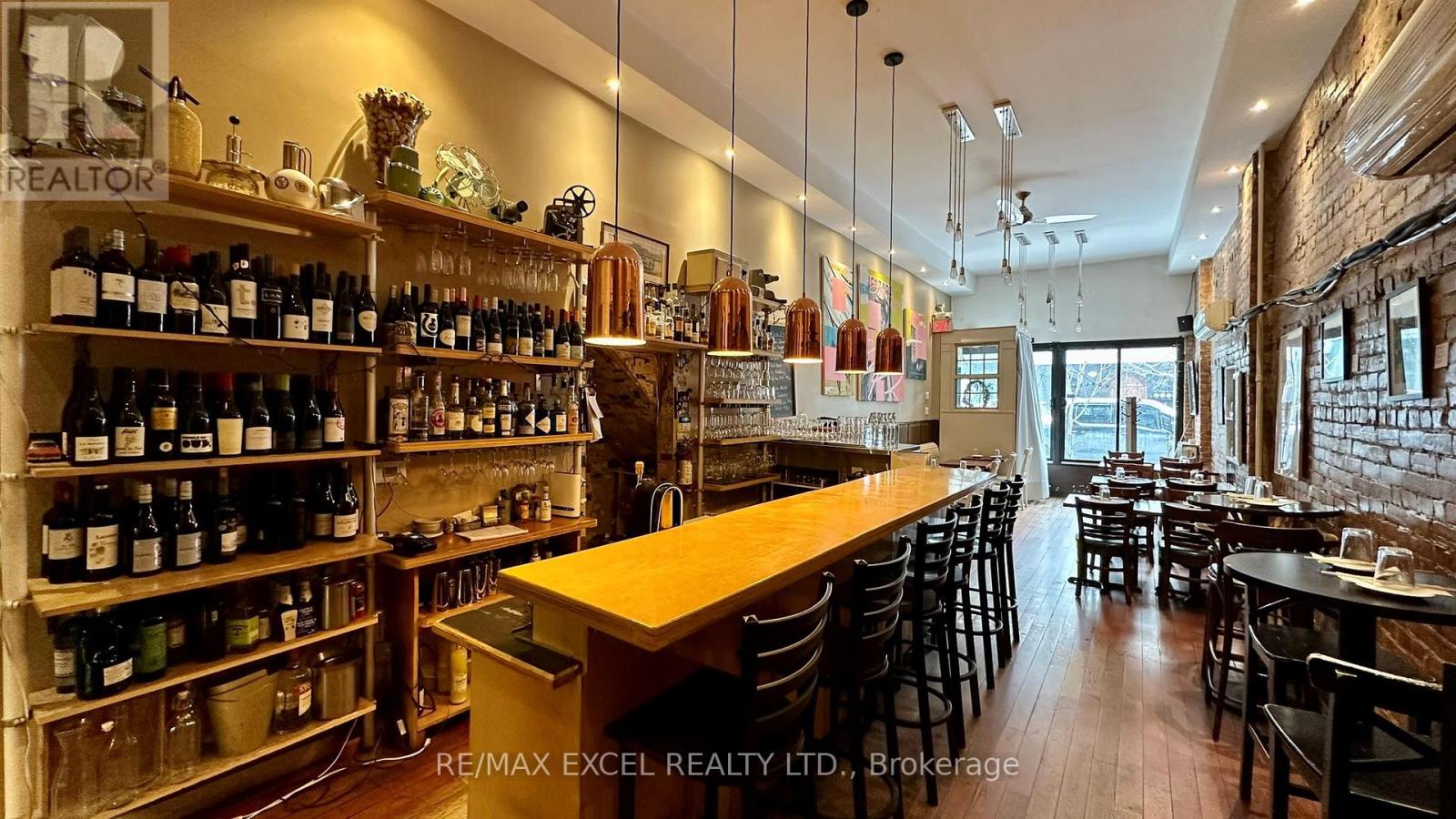 Property at 207 OSSINGTON AVENUE image 3
