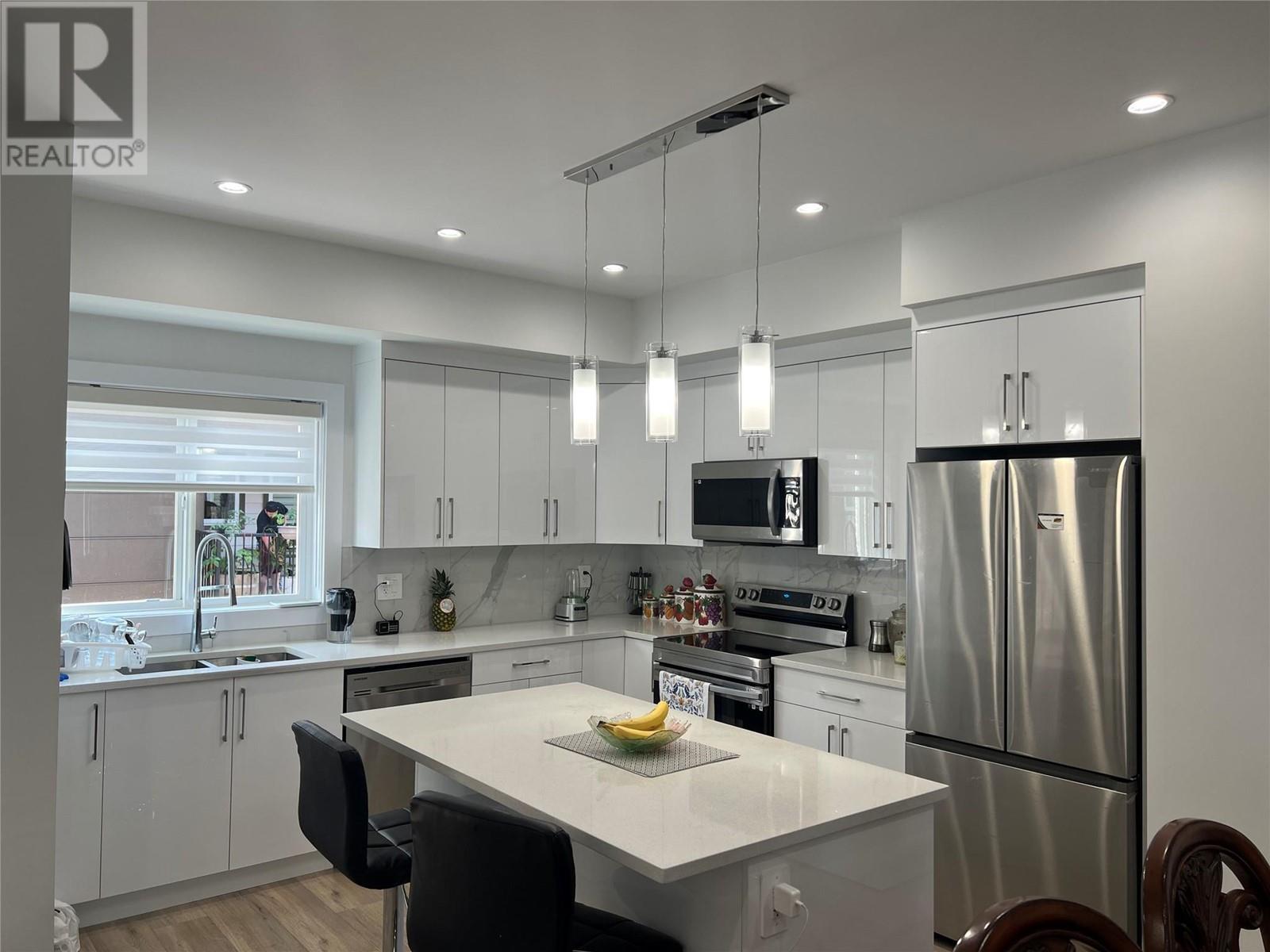 Property at 1354 Rutland Road Road N Unit# 4 image 3