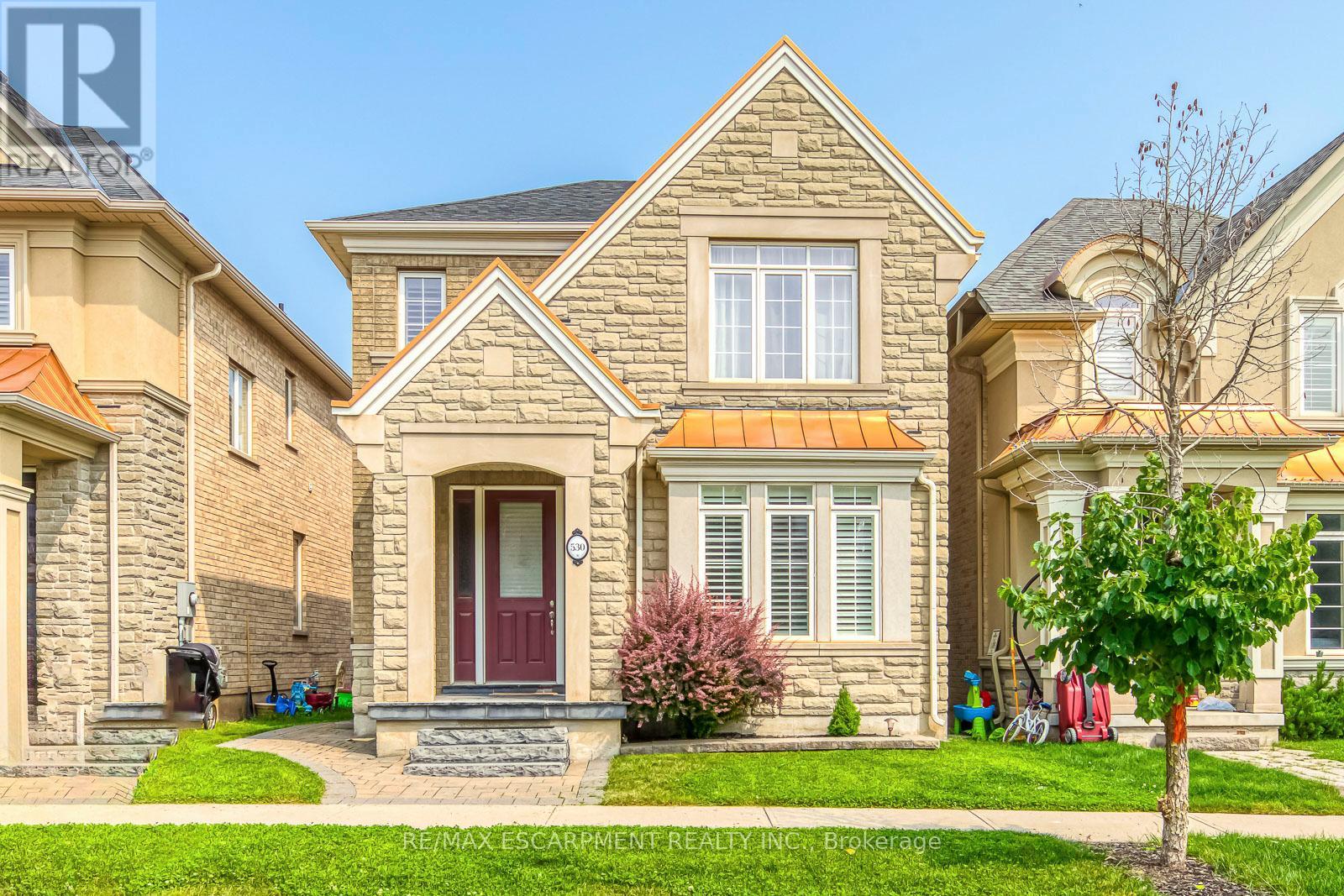 530 CHARLES POTTER LANE, Oakville, Ontario