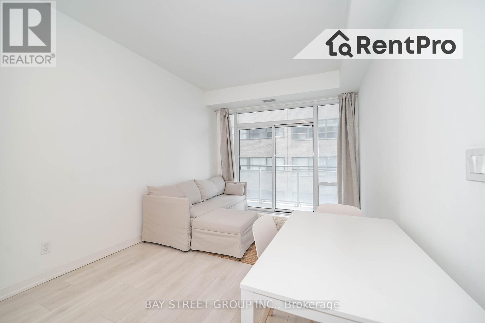 515 - 223 St Clair Avenue W, Toronto, Ontario  M4V 0A5 - Photo 13 - C11930660