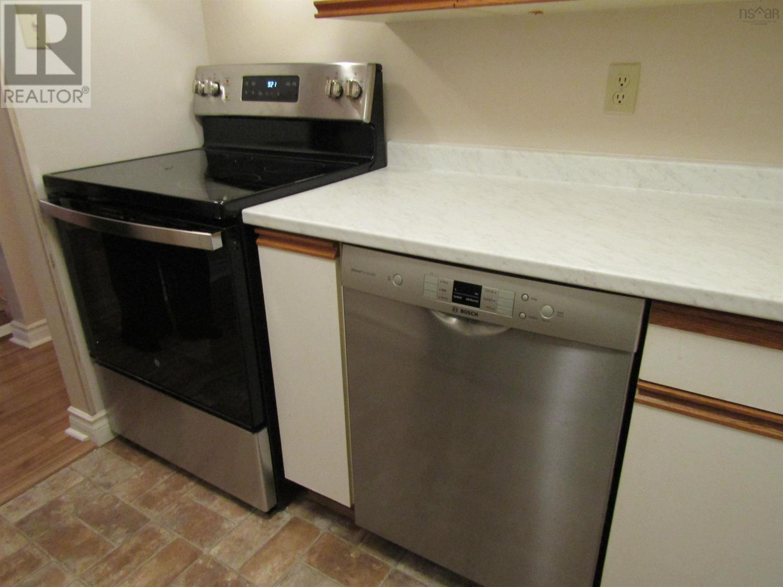 13 5 Rose Way, Dartmouth, Nova Scotia  B2Y 4L9 - Photo 9 - 202501246