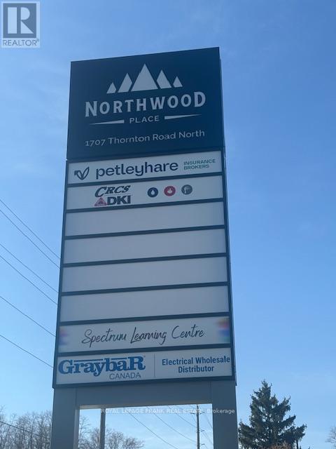 301 - 1707 Thornton Road N, Oshawa (Northwood), Ontario  L1H 7K4 - Photo 3 - E10432822