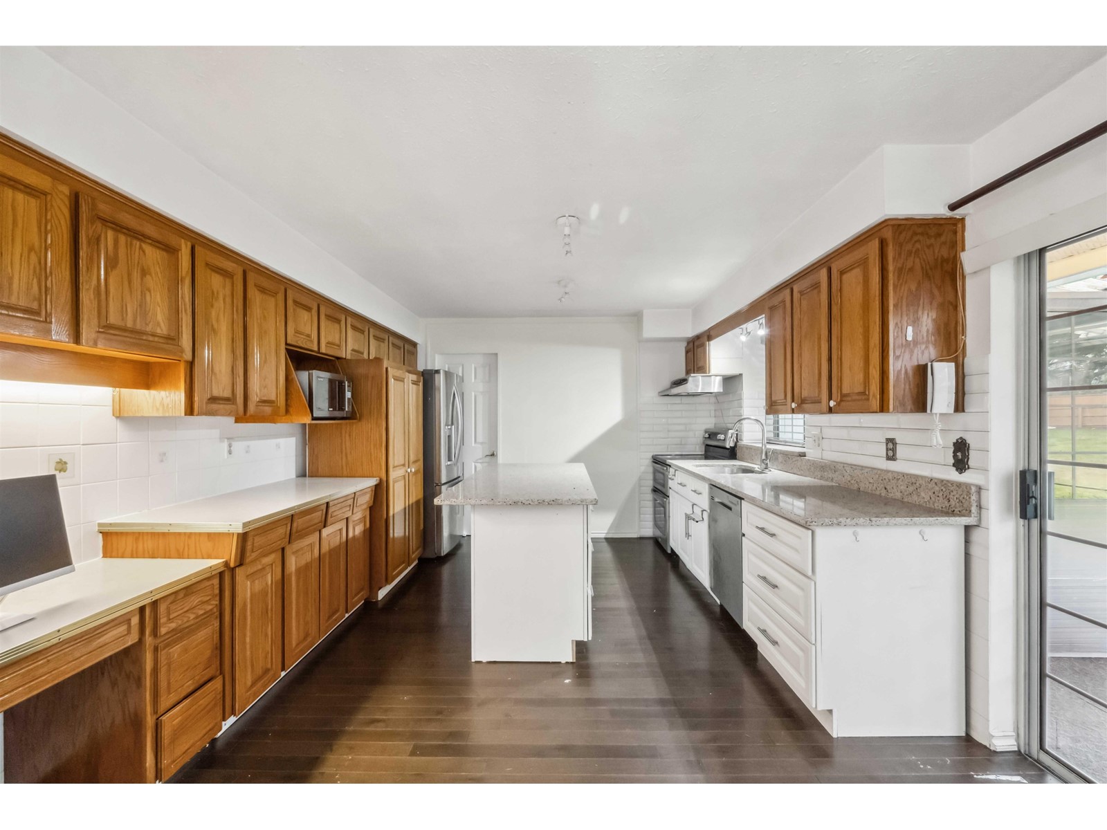 17083 26 Avenue, Surrey, British Columbia  V3Z 0A4 - Photo 16 - R2957618