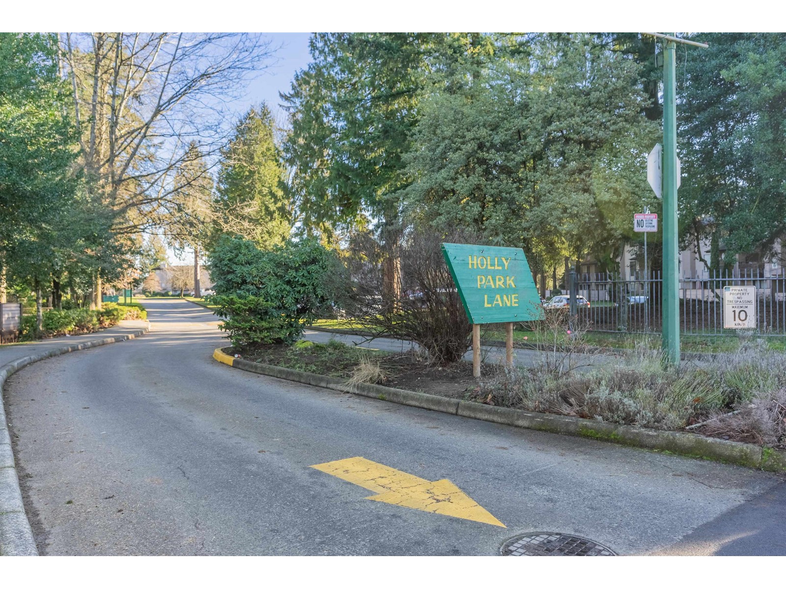 10560 Holly Park Lane, Surrey, British Columbia  V3R 6X9 - Photo 24 - R2956389