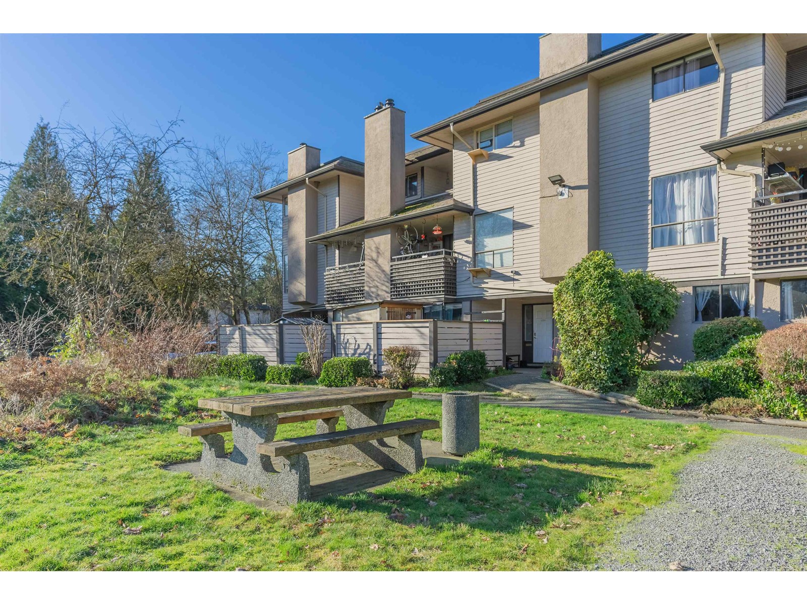 10560 Holly Park Lane, Surrey, British Columbia  V3R 6X9 - Photo 21 - R2956389