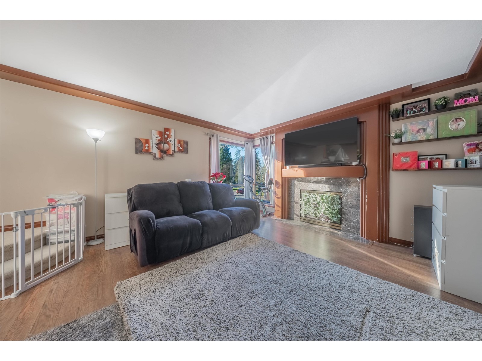 Property at 10560 HOLLY PARK LANE image 5