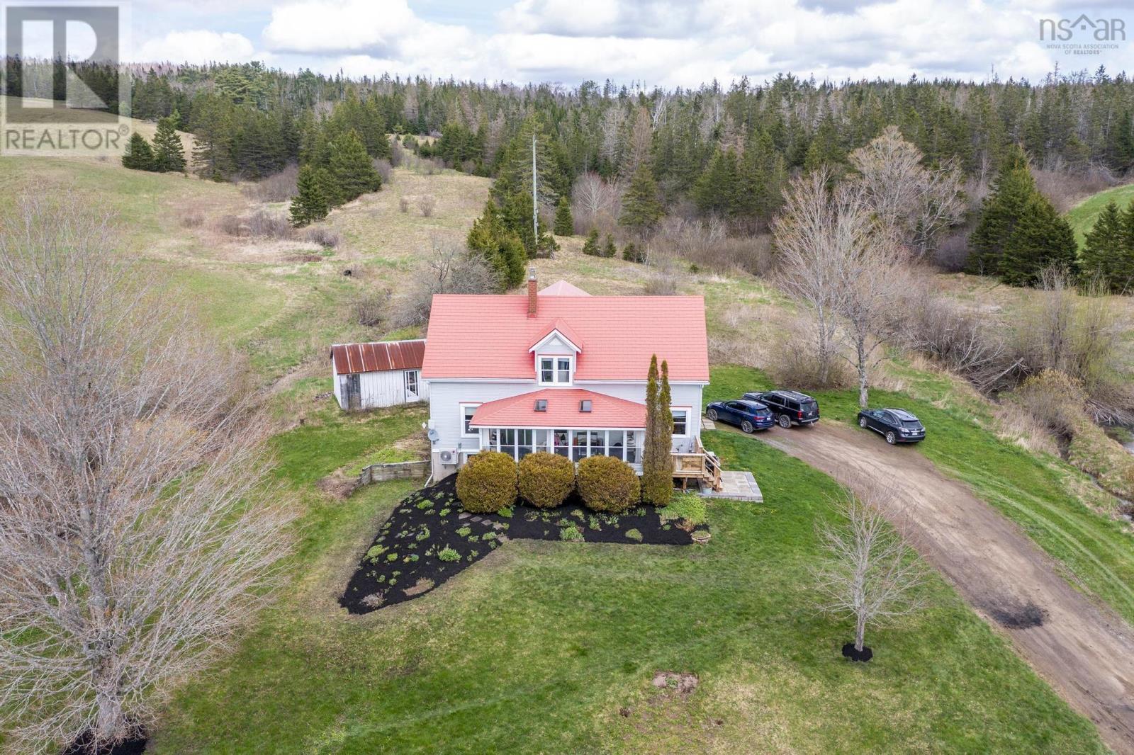 386 Truro Road, North River, Nova Scotia  B6L 6V9 - Photo 1 - 202501255