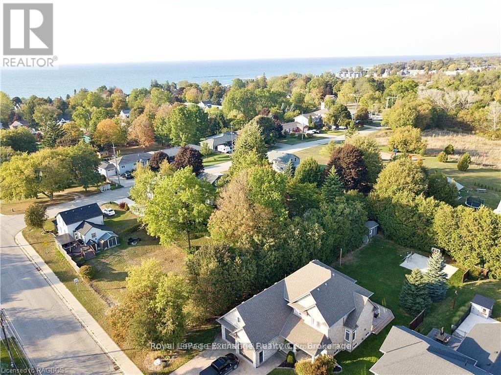 371 ST ALBERT STREET, Kincardine, Ontario