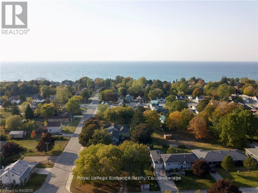 371 St Albert Street, Kincardine, Ontario  N2Z 2V1 - Photo 6 - X11932087